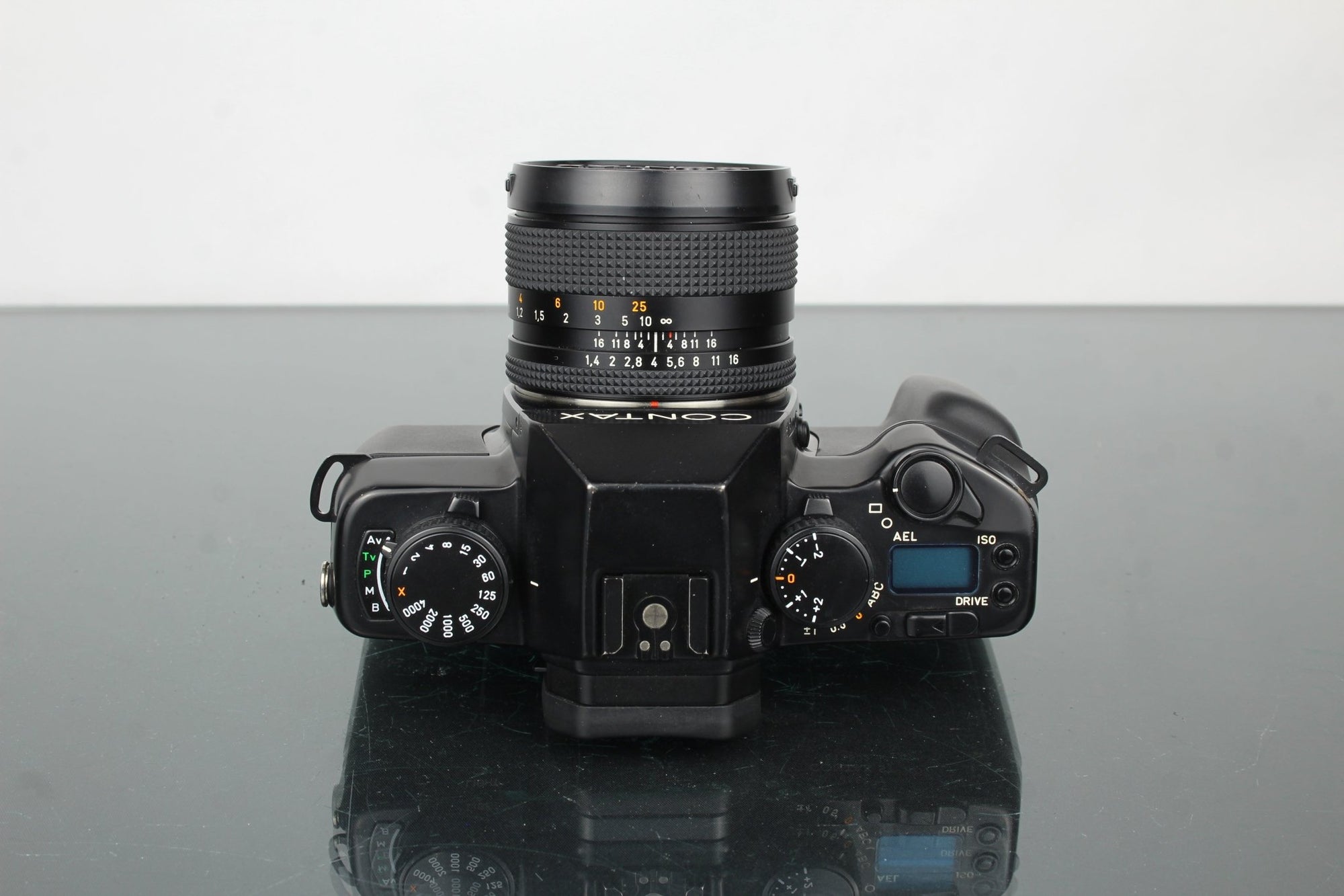 Contax ST + Carl Zeiss 1.4/50mm Lens - Dutch|Thrift