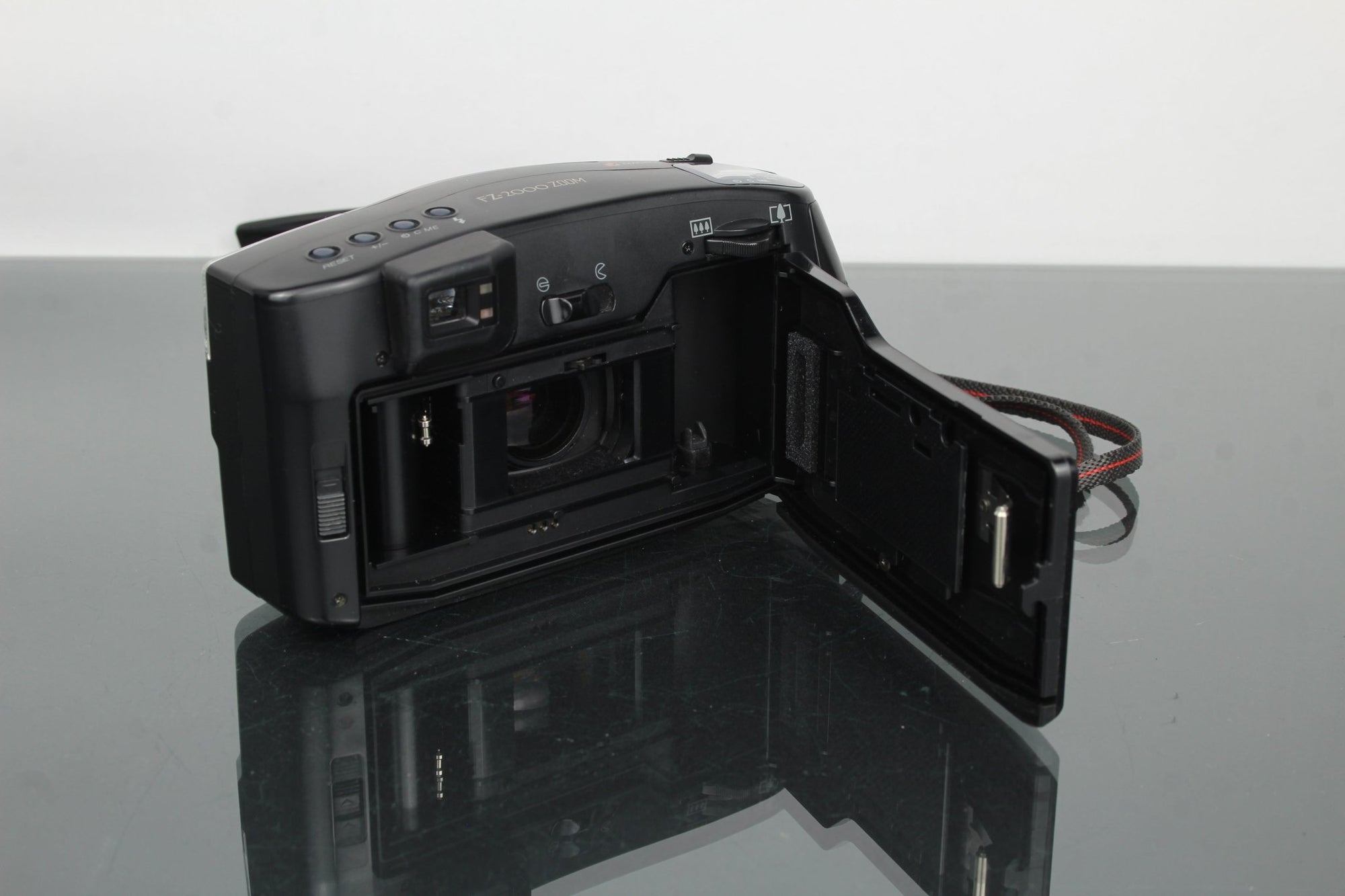 Fuji FZ - 2000 Zoom - Dutch|Thrift