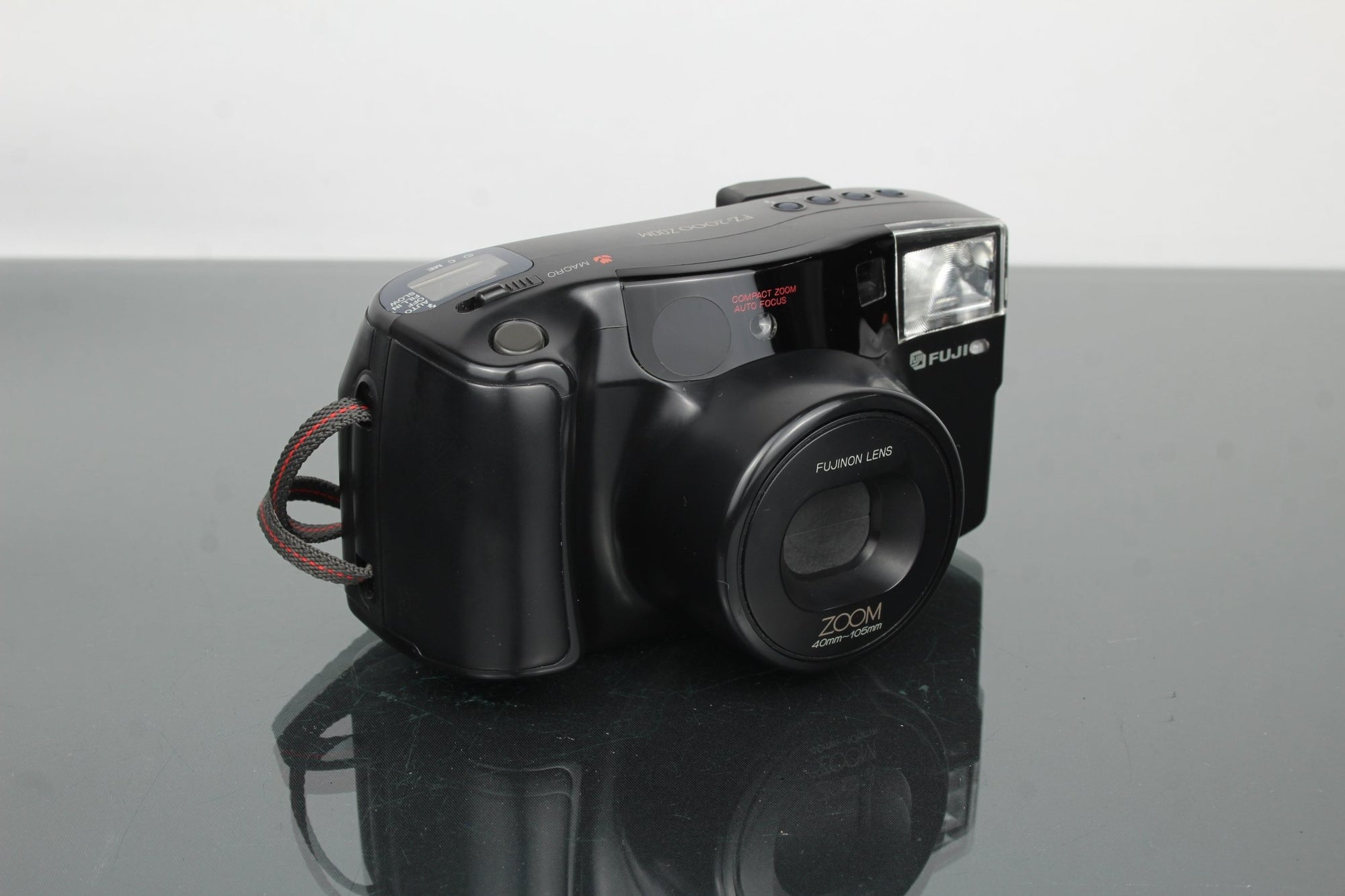 Fuji FZ - 2000 Zoom - Dutch|Thrift