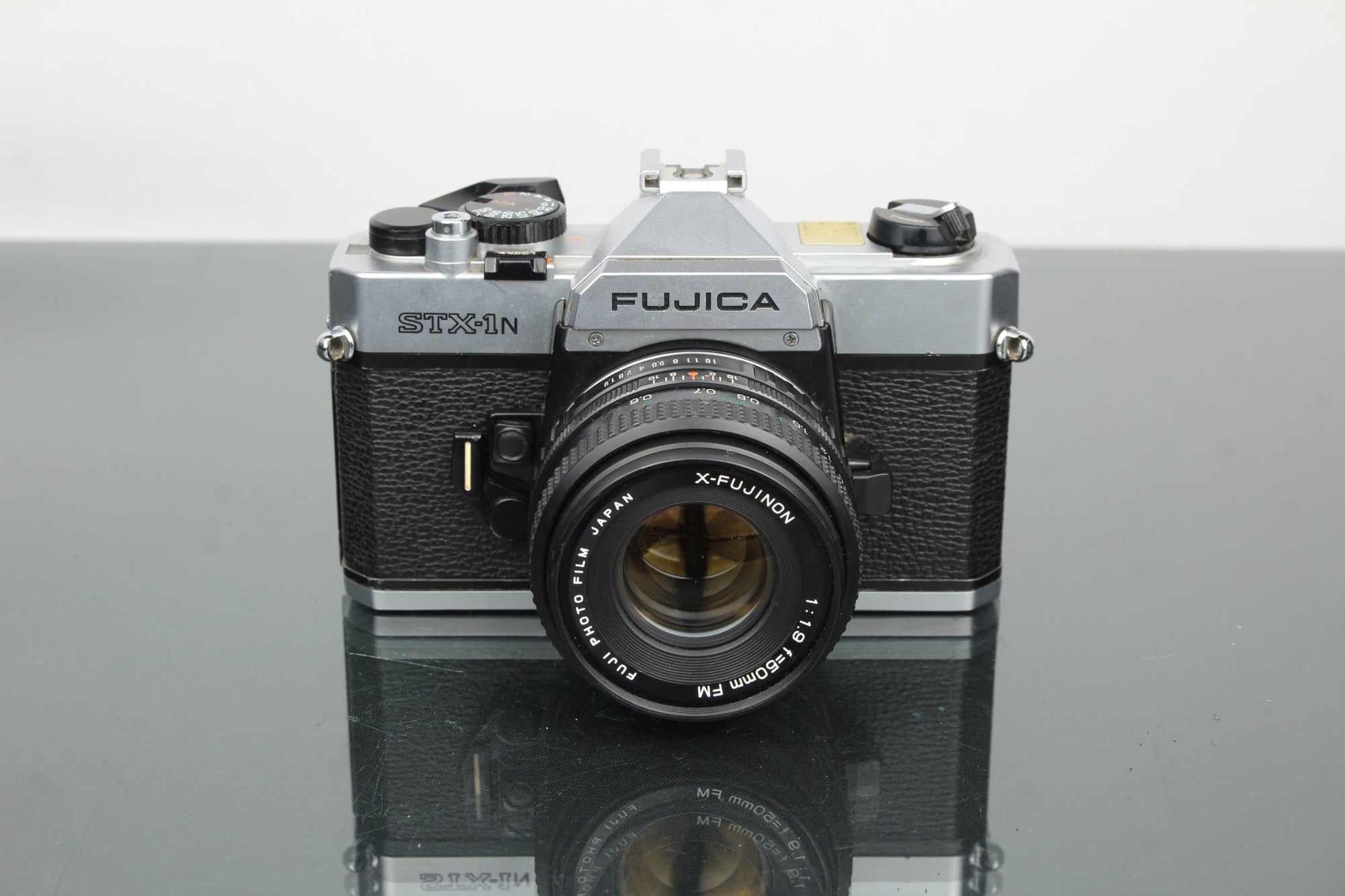 Fujica STX - 1 N + X - Fujinon 50mm 1.9 FM lens - Dutch|Thrift
