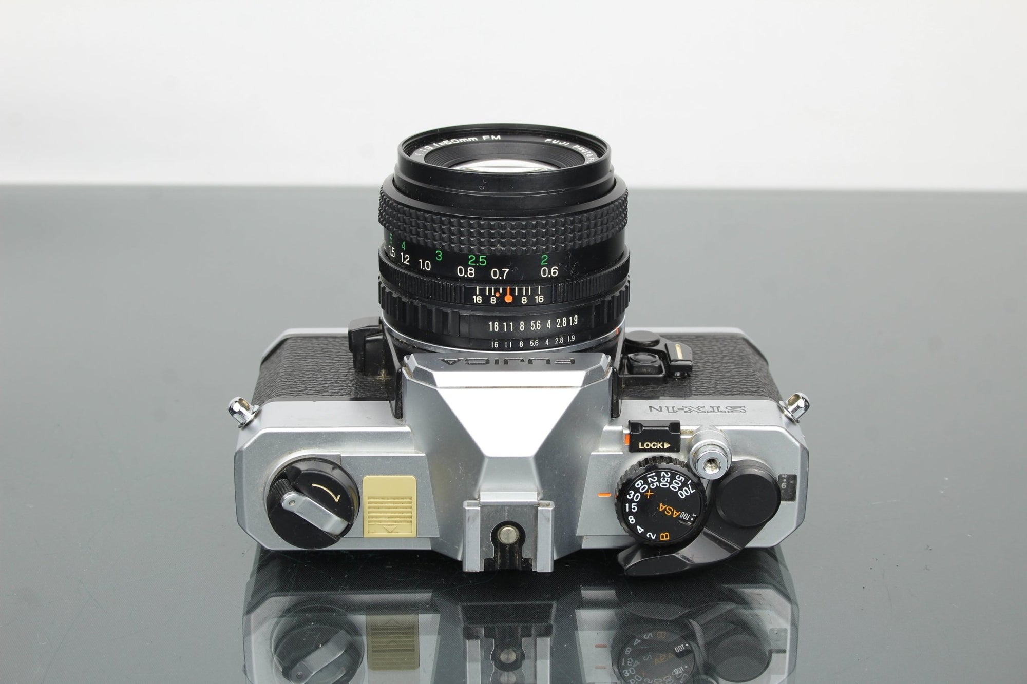 Fujica STX - 1 N + X - Fujinon 50mm 1.9 FM lens - Dutch|Thrift