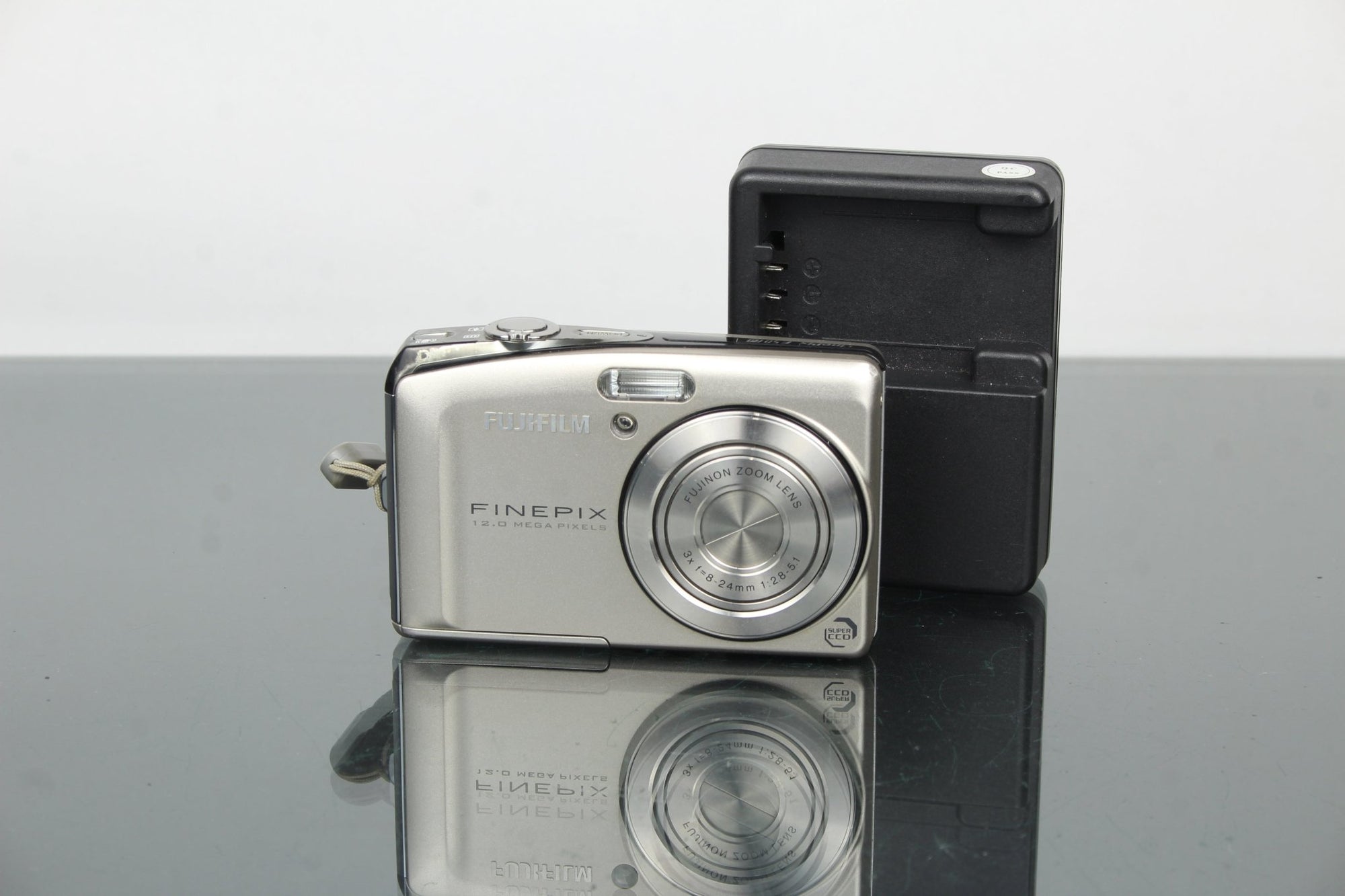 Fujifilm Finepix F50fd - Dutch|Thrift