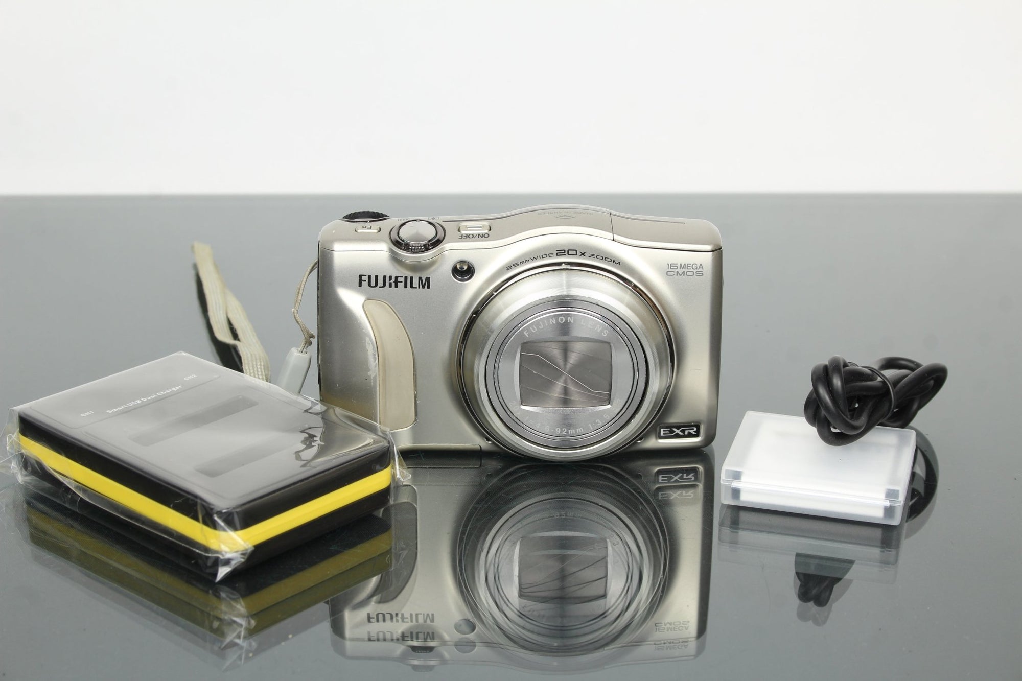 Fujifilm FinePix F800EXR - Dutch|Thrift