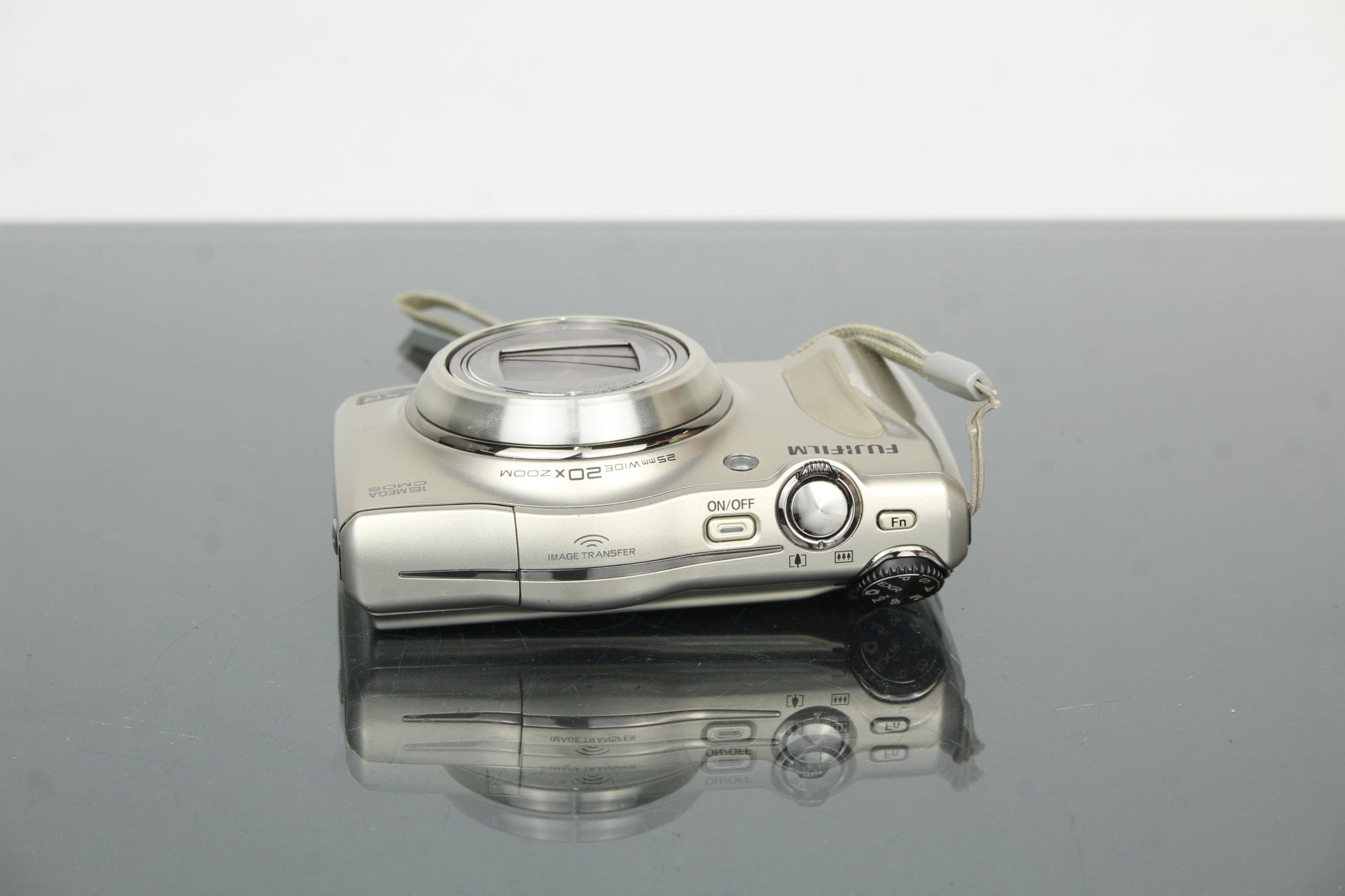 Fujifilm FinePix F800EXR - Dutch|Thrift