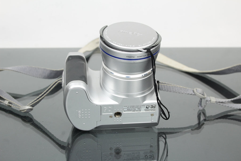 Fujifilm Finepix S3000 - Dutch|Thrift