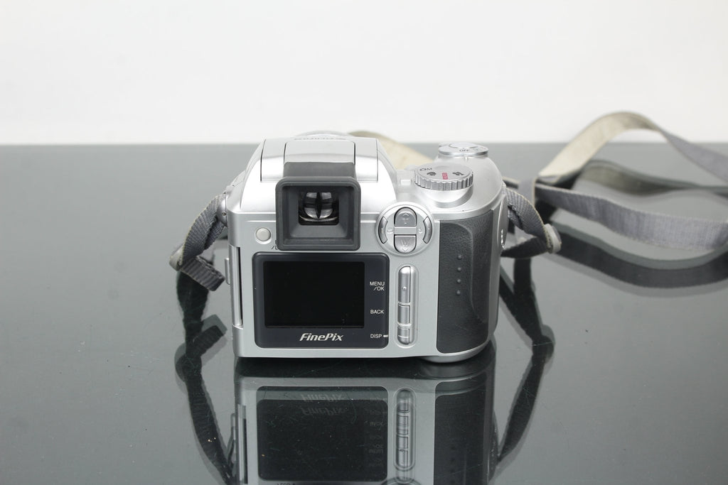 Fujifilm Finepix S3000 - Dutch|Thrift
