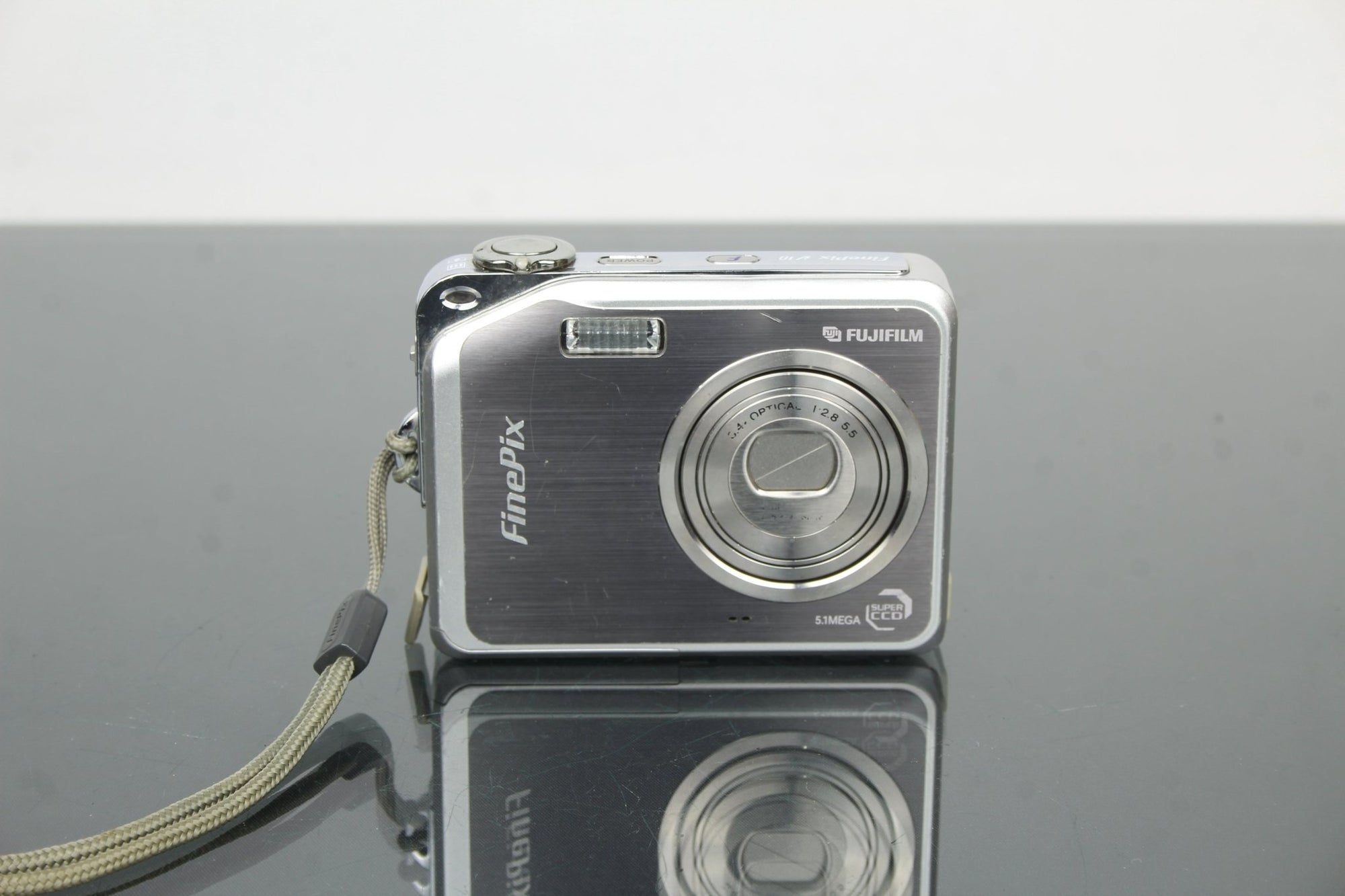 Fujifilm Finepix V10 - Dutch|Thrift