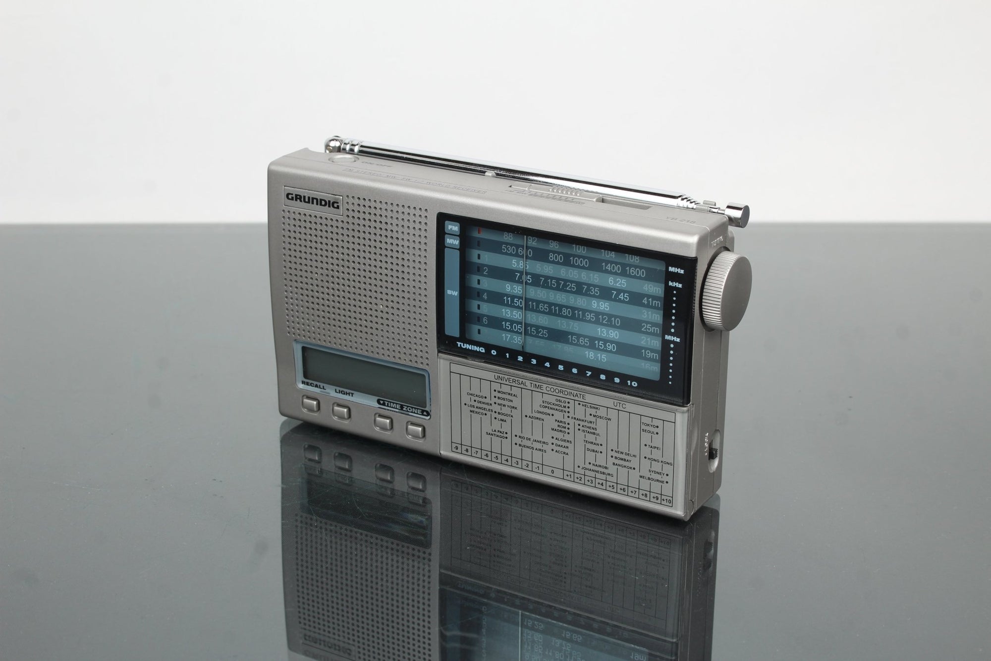 Grundig YB 218 - Dutch|Thrift