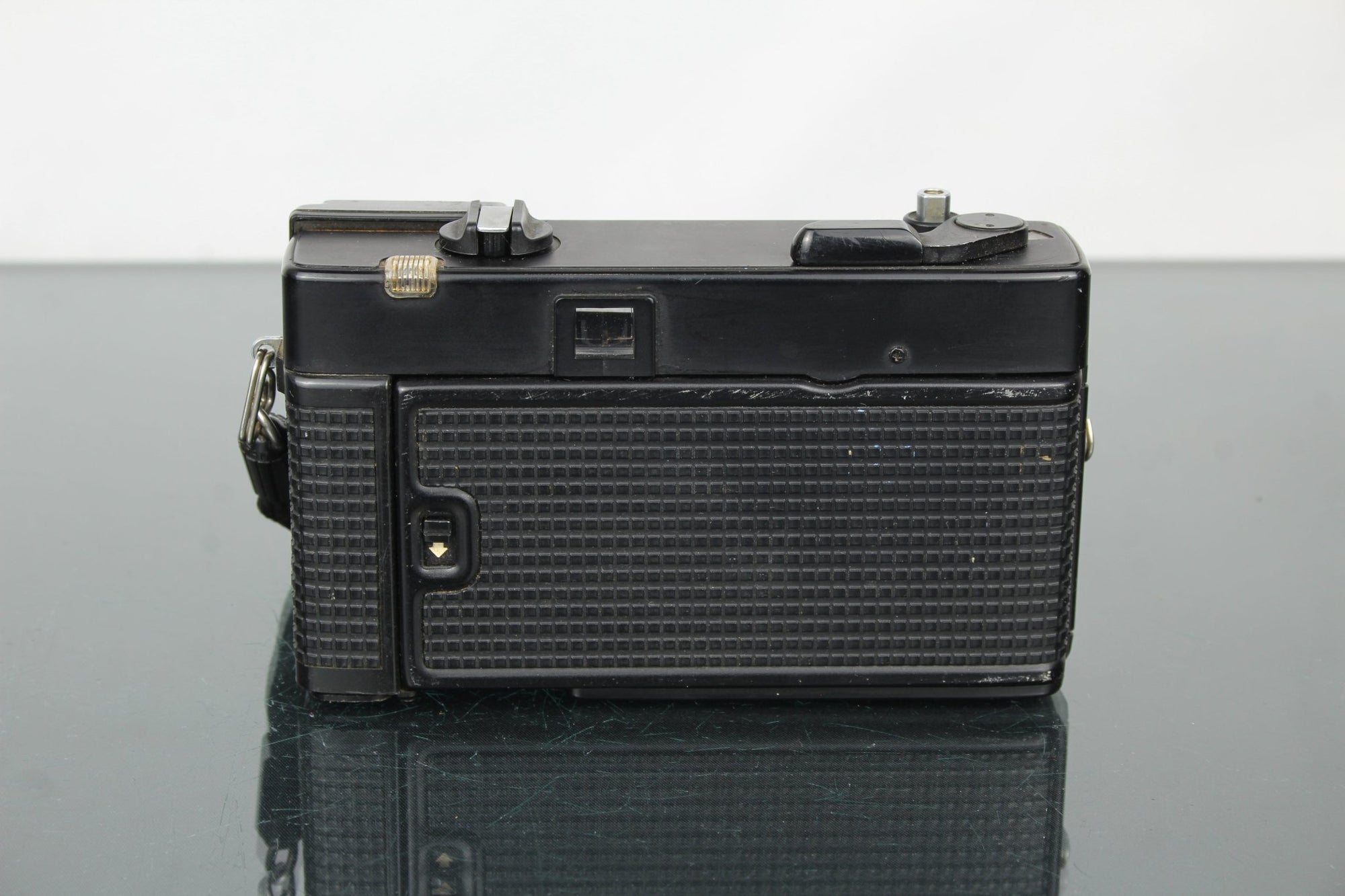 Konica C35 EF P - Dutch|Thrift