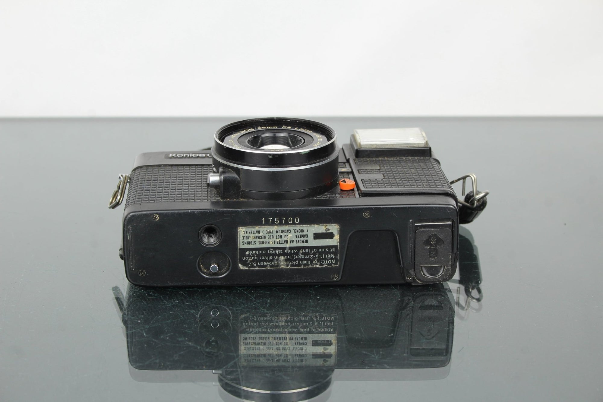 Konica C35 EF P - Dutch|Thrift