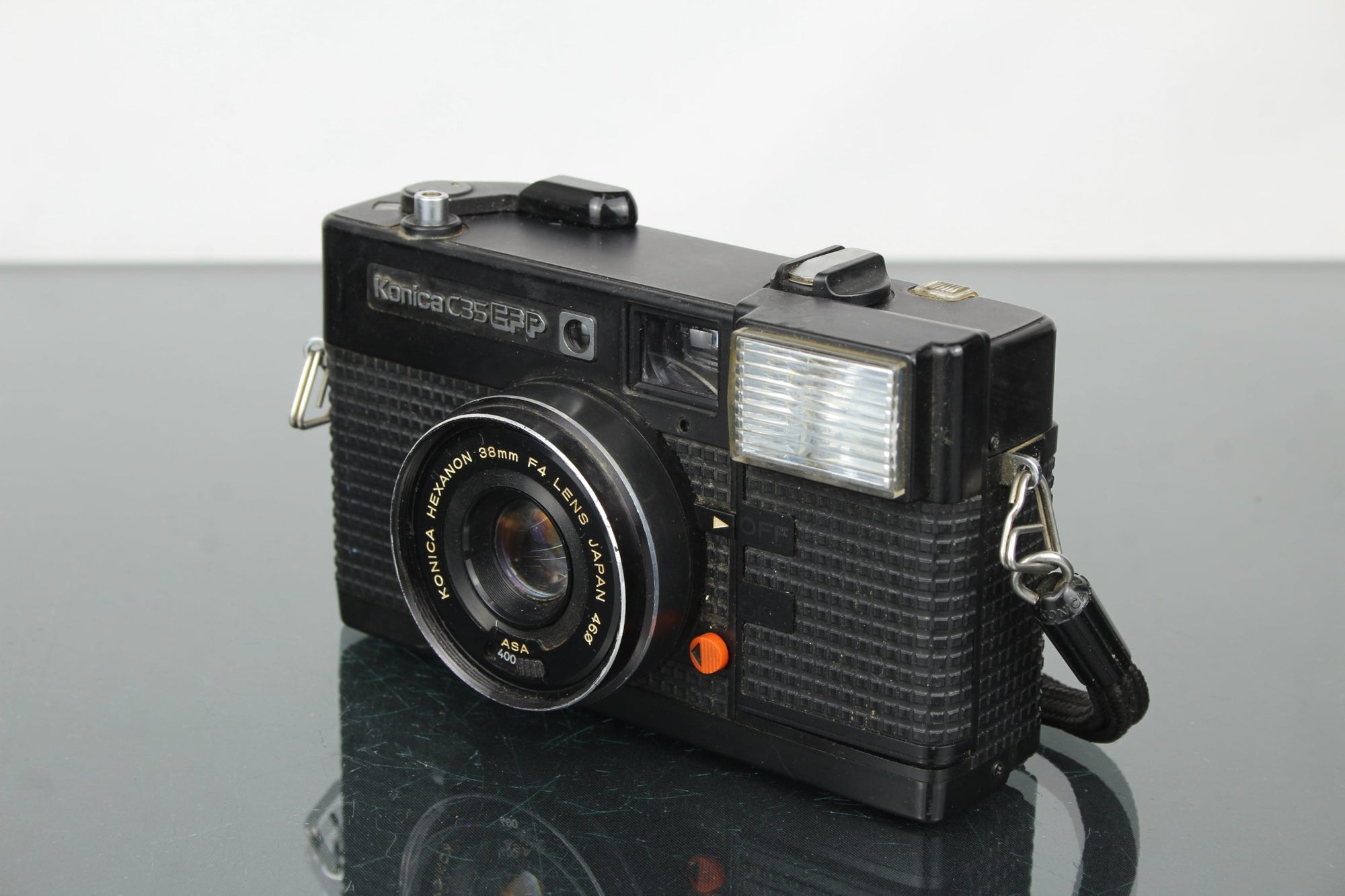 Konica C35 EF P - Dutch|Thrift