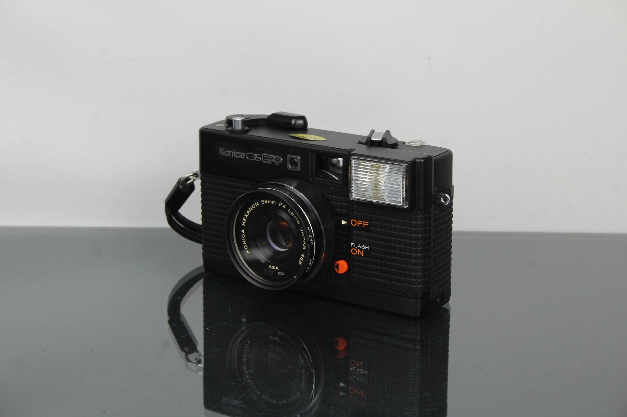 Konica C35 EFP - Dutch|Thrift
