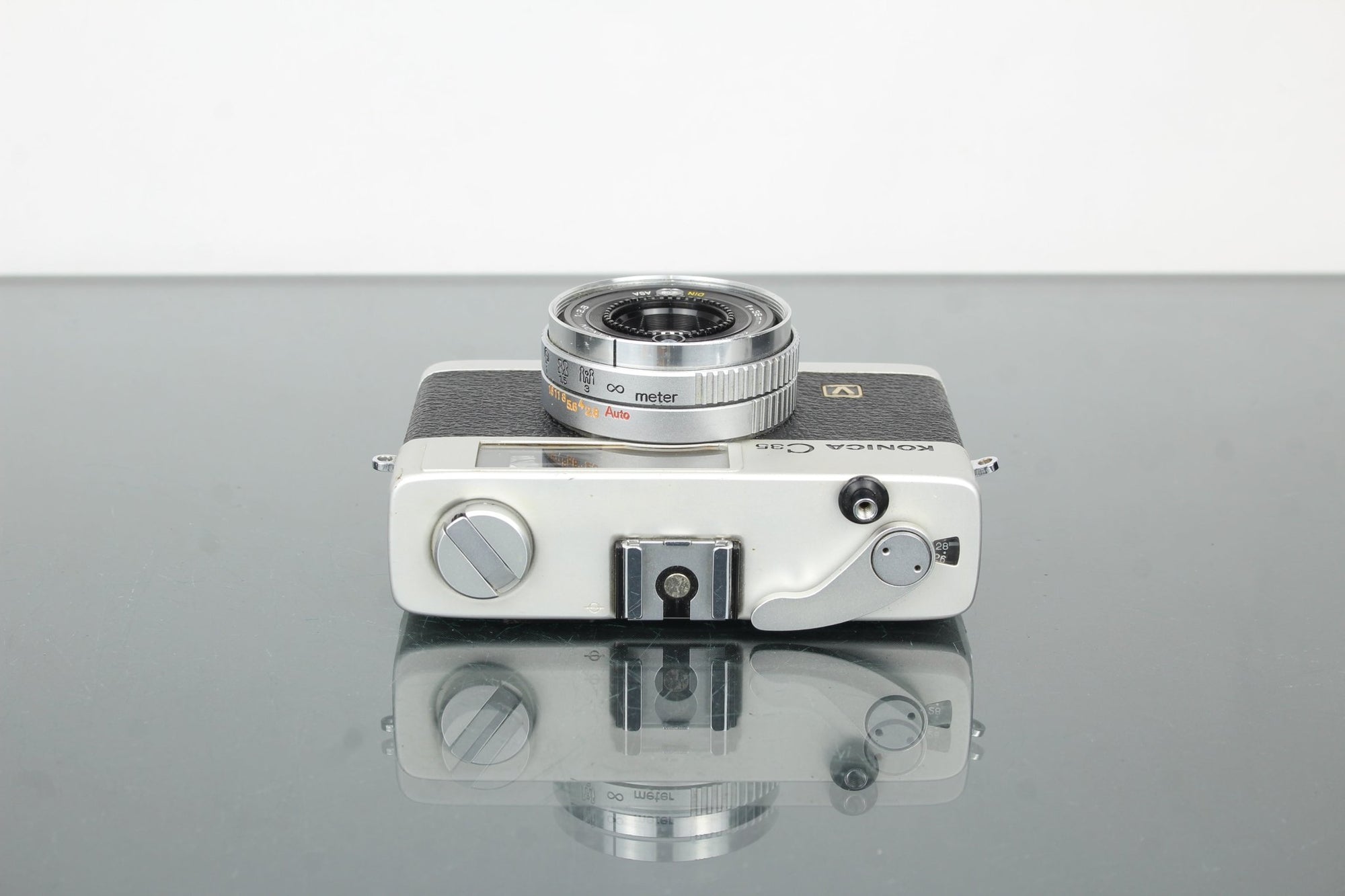 Konica C35 V - Dutch|Thrift