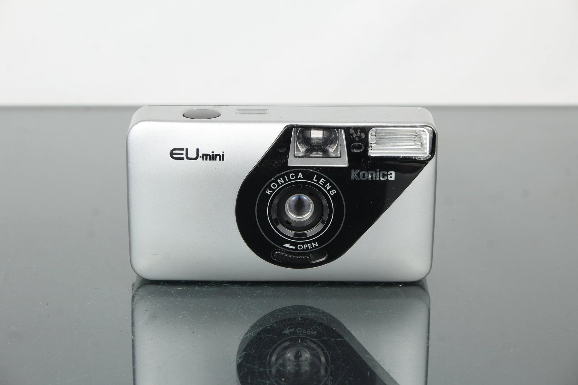 Konica EU - mini - Dutch|Thrift