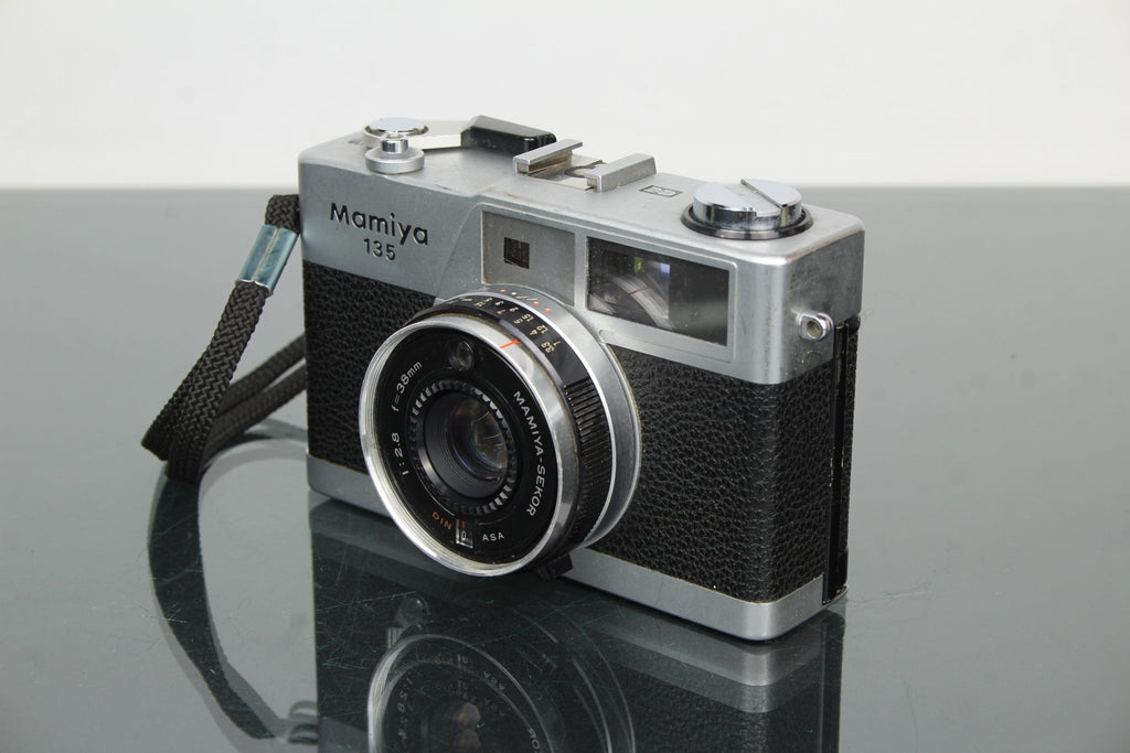 Mamiya 135 - Dutch|Thrift