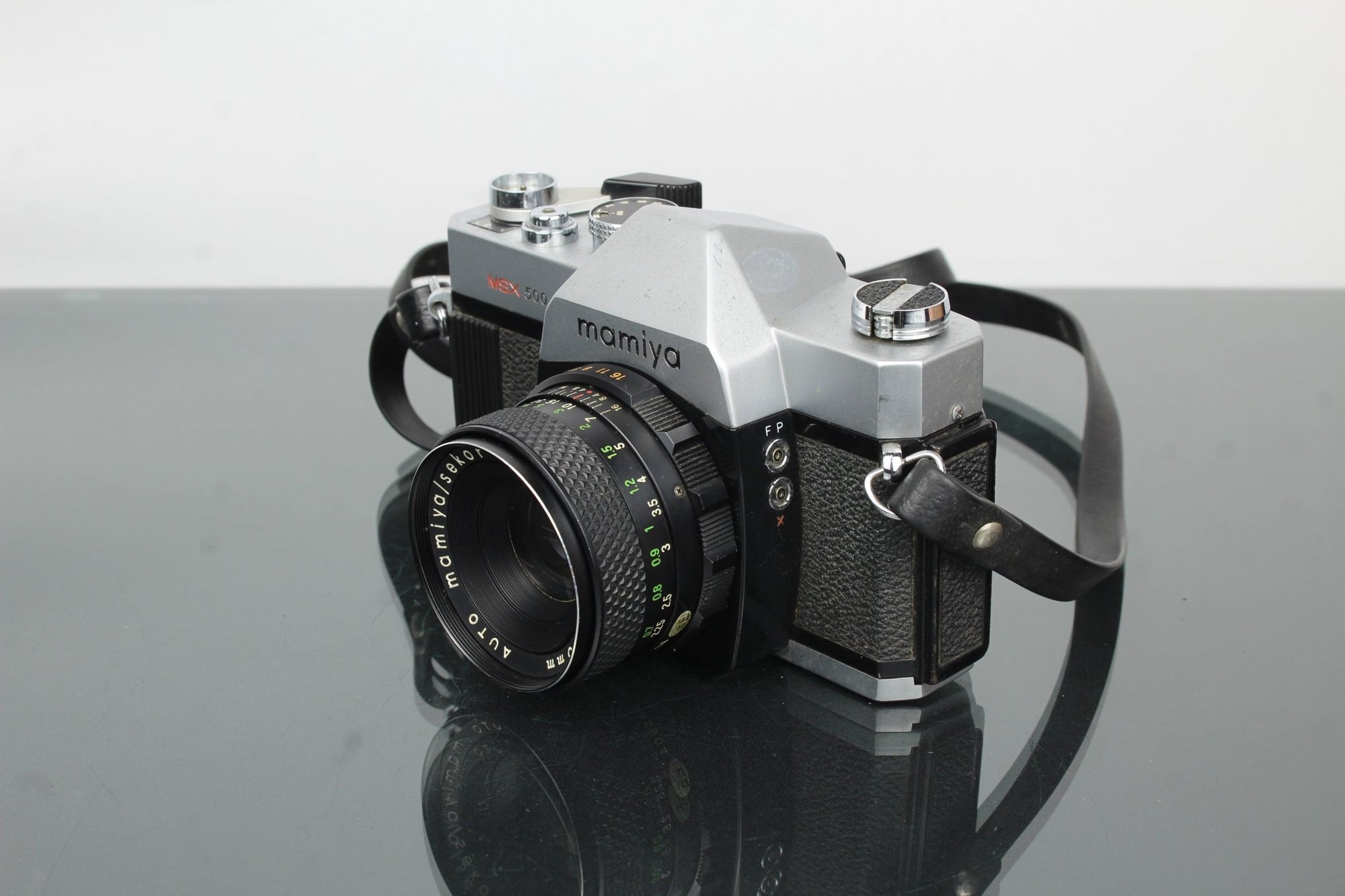 Mamiya MSX 500 + Mamiya SX 1:2 f=50mm - Dutch|Thrift