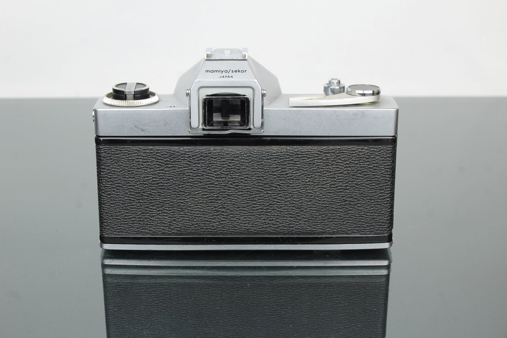 Mamiya Sekor Superflex + Revueflex 55mm 1.8 lens - Dutch|Thrift