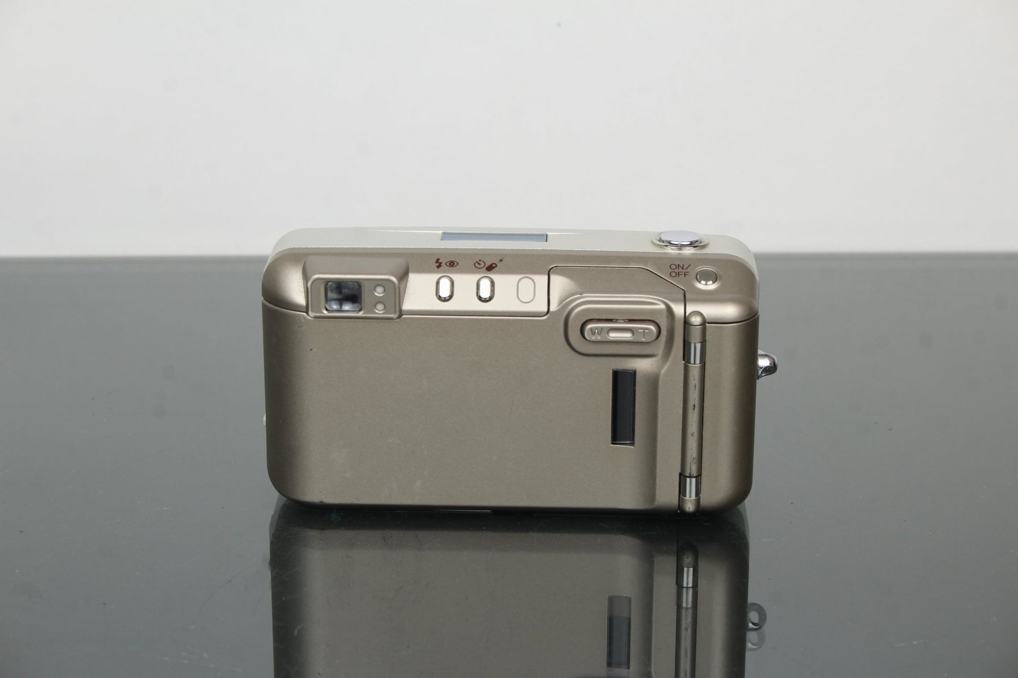 Minolta 125 Riva Zoom - Dutch|Thrift