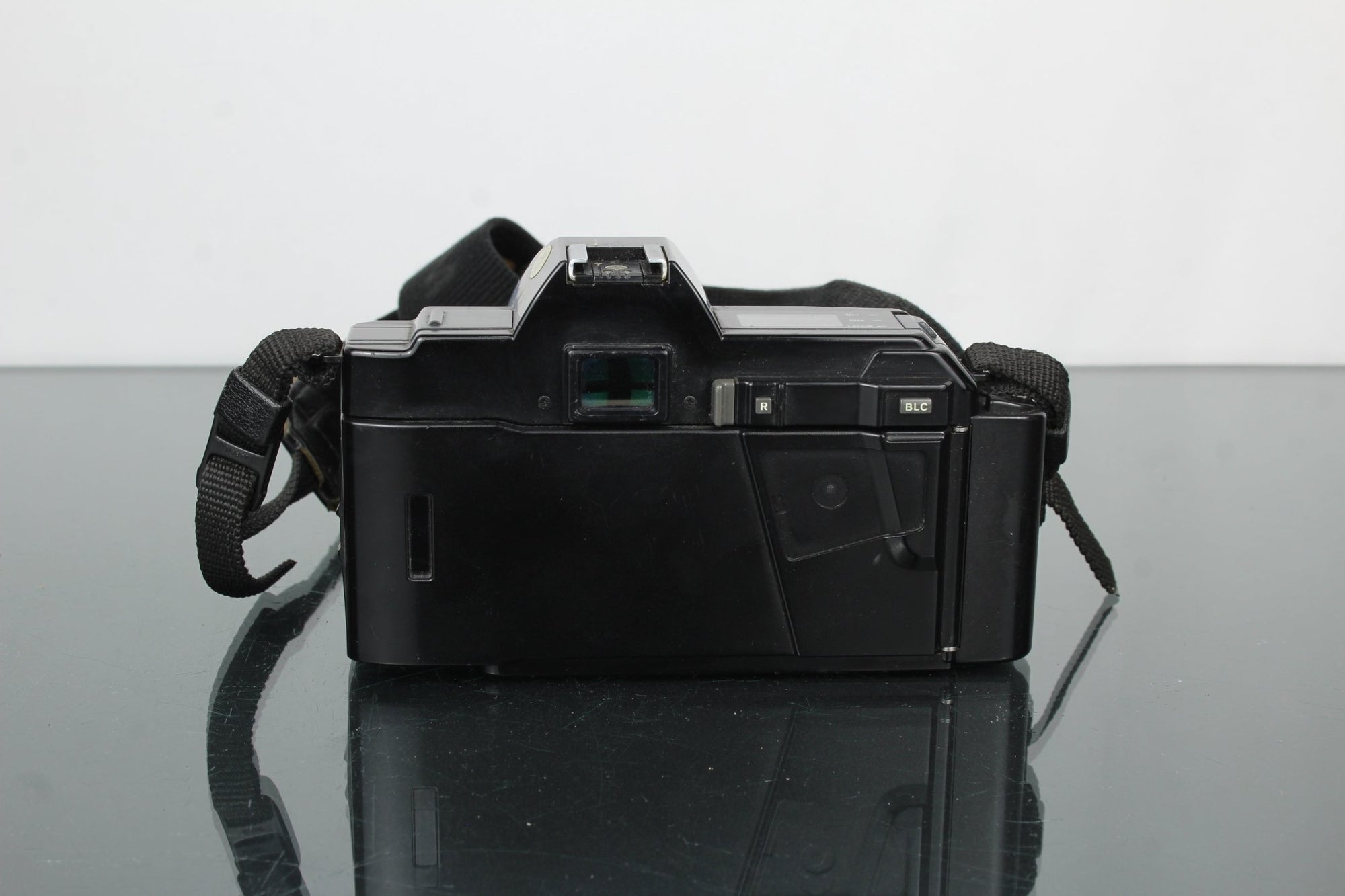 Minolta 5000 AF + Minolta AF Zoom 35 - 70mm 1:4 Lens - Dutch|Thrift