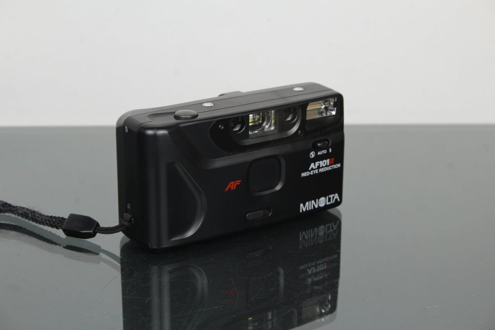 Minolta AF101R - Dutch|Thrift