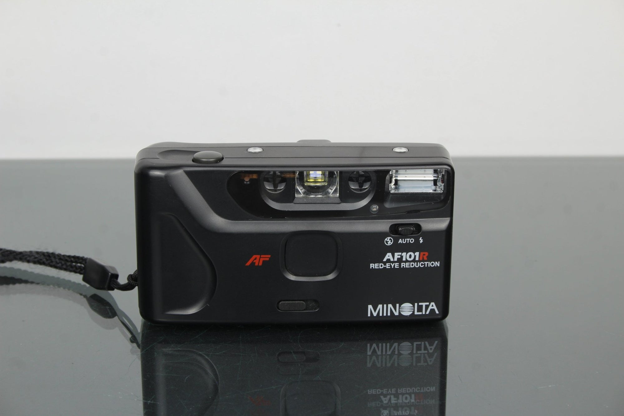 Minolta AF101R - Dutch|Thrift