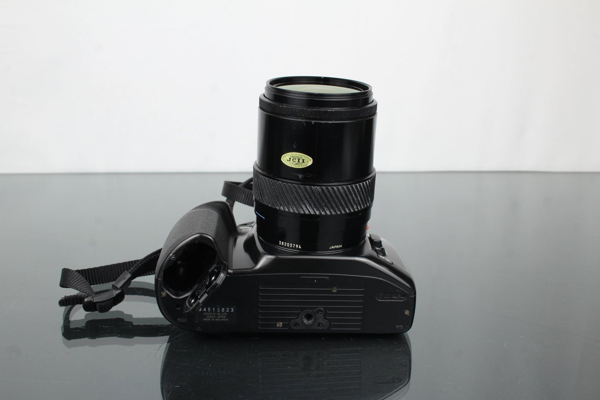 Minolta Dynax 300si + Minolta AF Zoom 28 - 85mm 1:3.5(22) - 4.5 - Dutch|Thrift