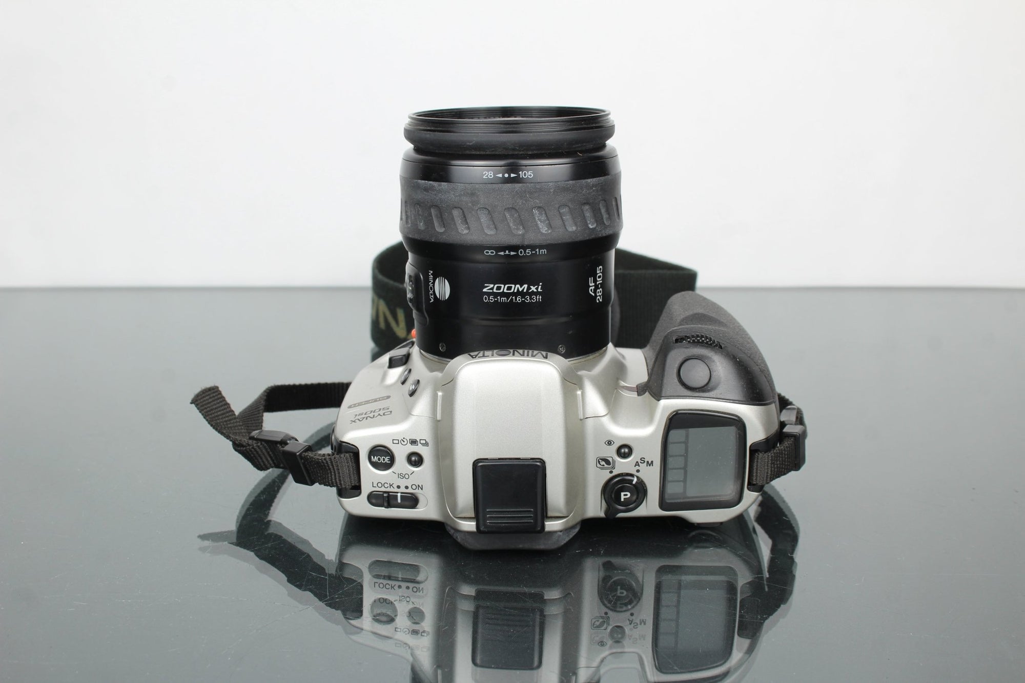 Minolta Dynax 500si super + Minolta Zoom xi 28 - 105mm 1:3.5 - 4.5 - Dutch|Thrift