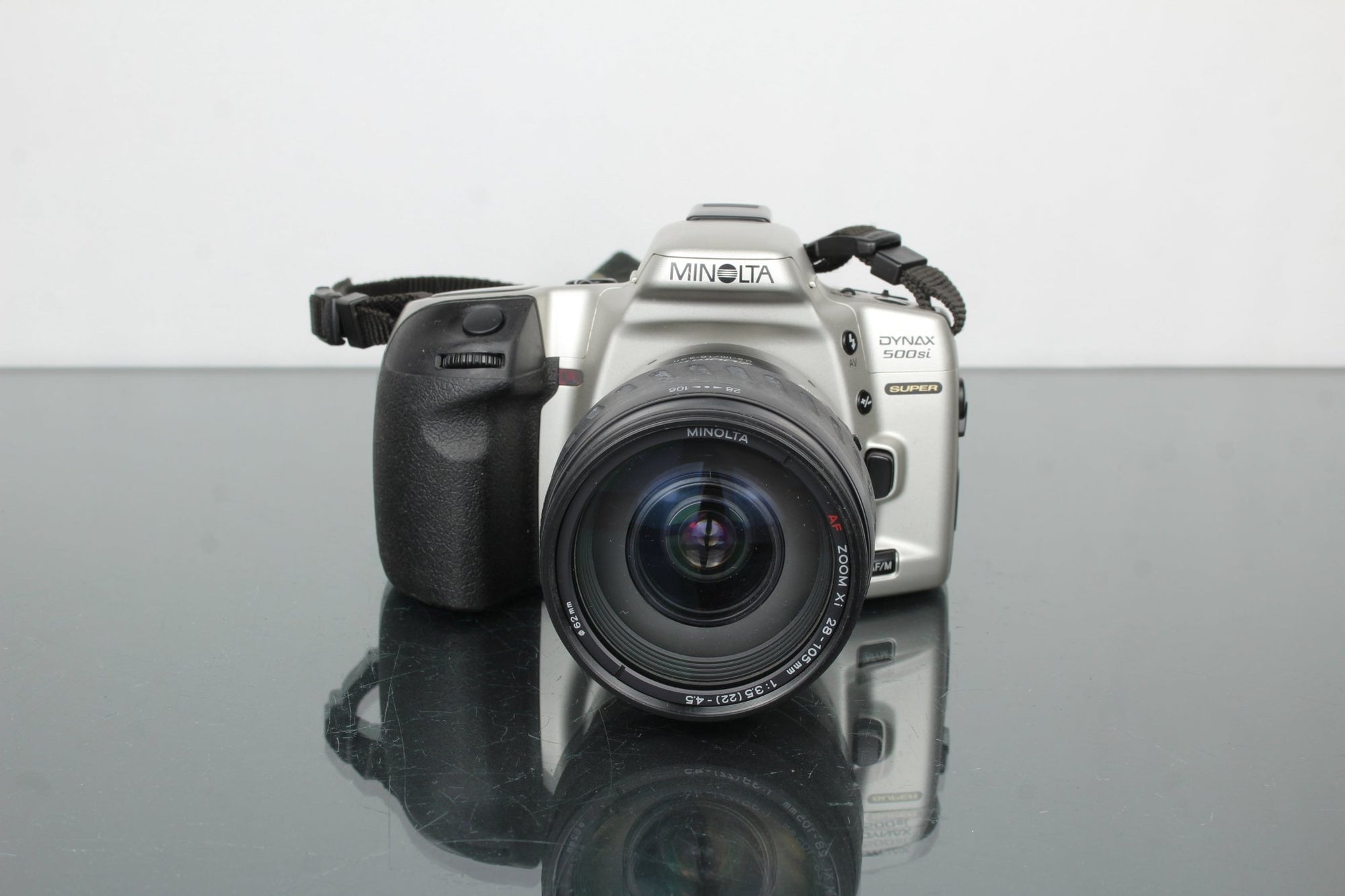 Minolta Dynax 500si super + Minolta Zoom xi 28 - 105mm 1:3.5 - 4.5 - Dutch|Thrift