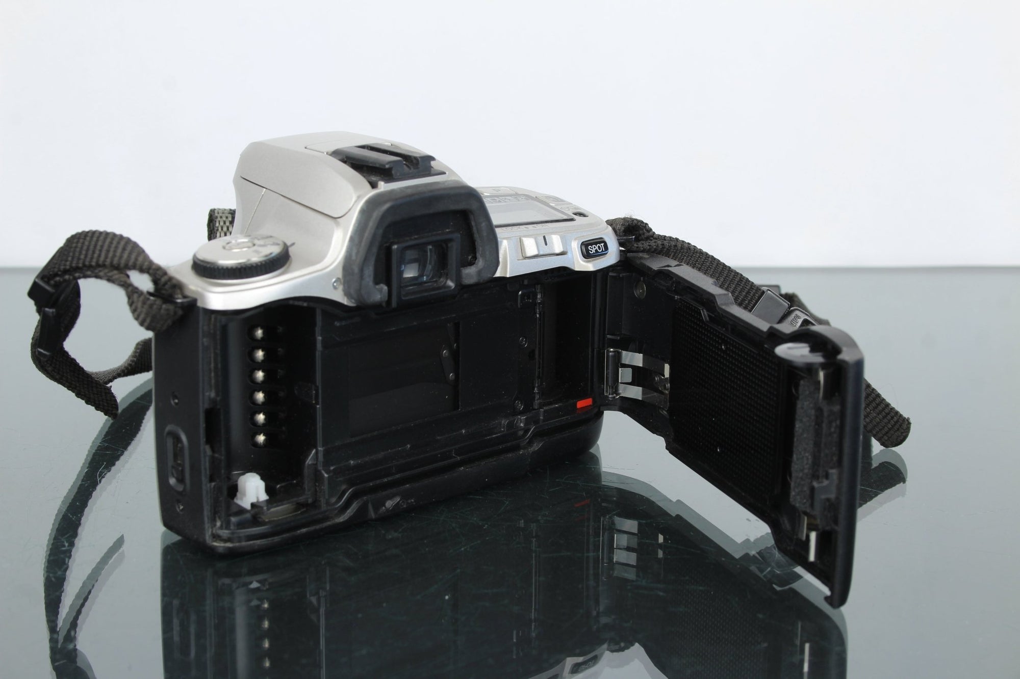 Minolta Dynax 505si - Dutch|Thrift