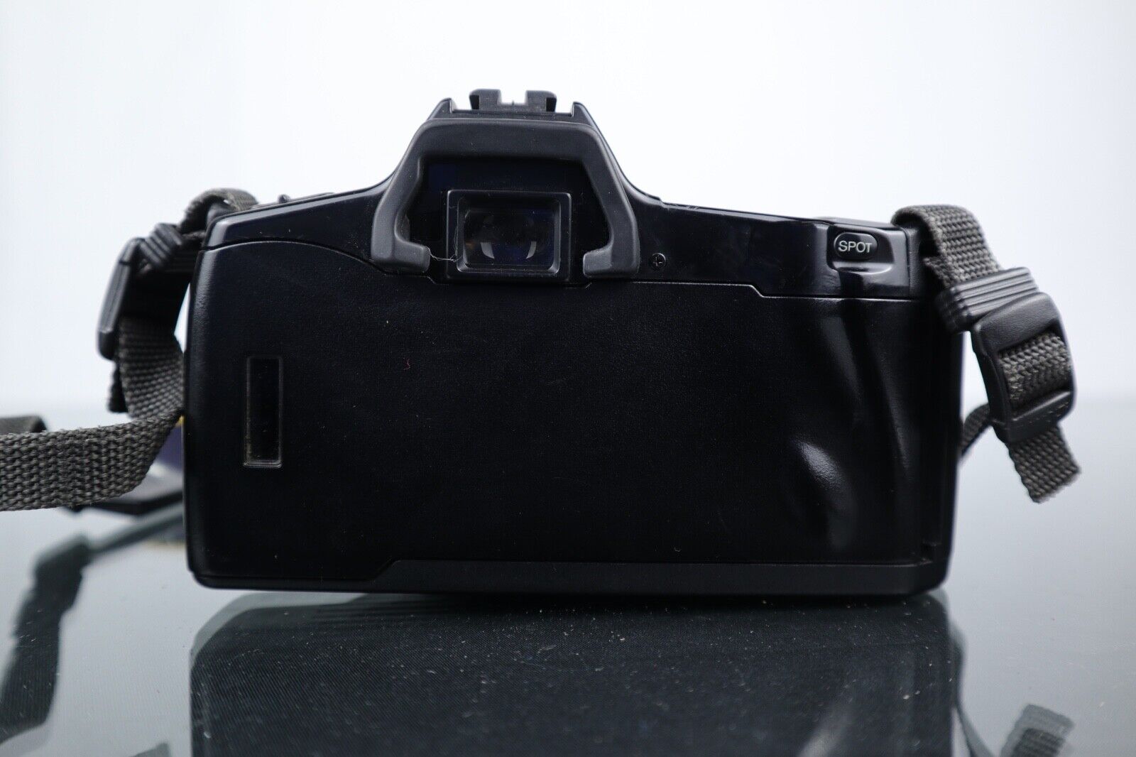 📷 Minolta Dynax SPxi | 35mm SLR Film Camera | Exacta 75 - 300mm Lens - Dutch|Thrift