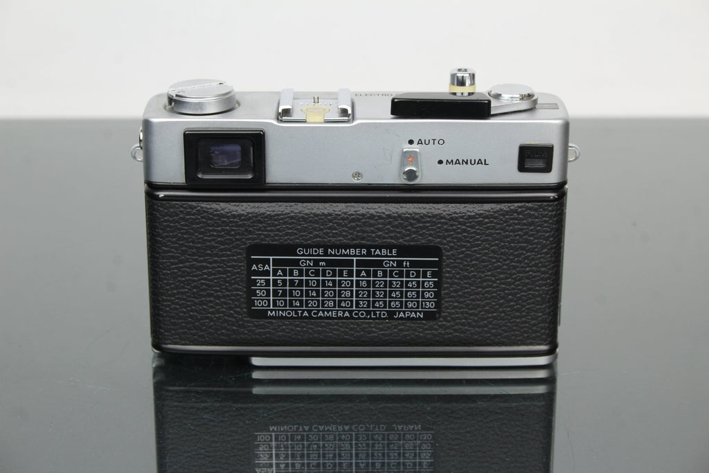 Minolta HI - Matic E - Dutch|Thrift