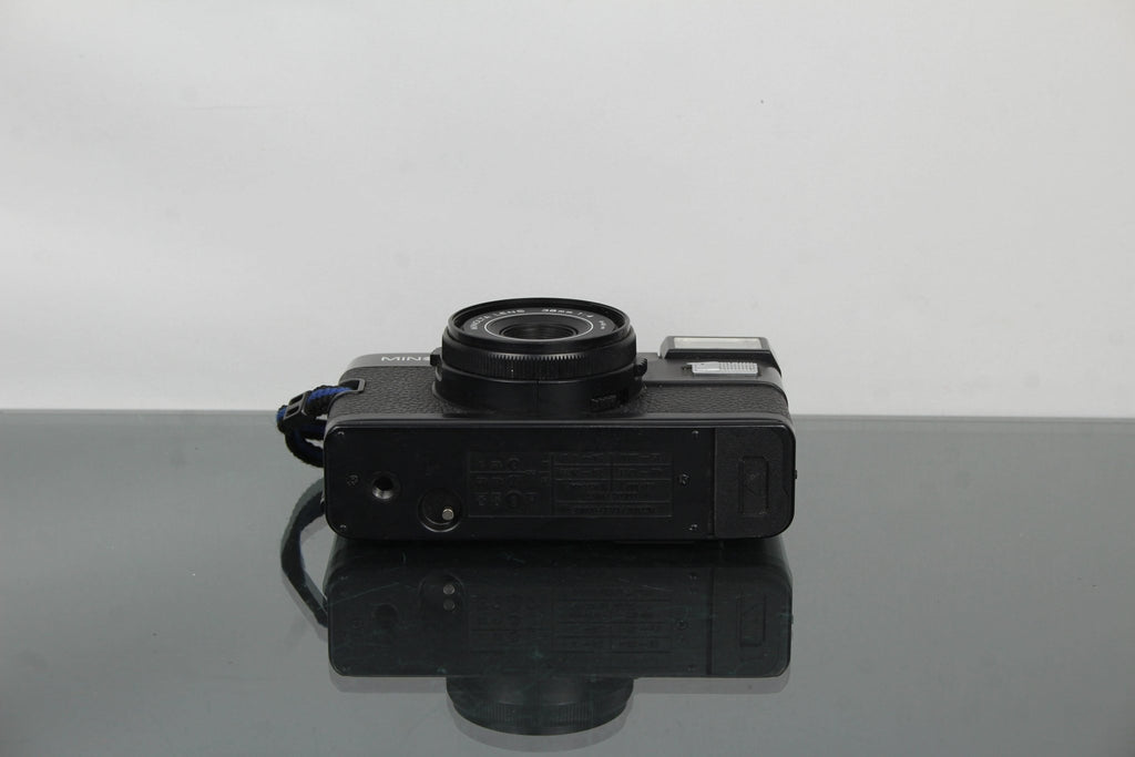 Minolta Hi - Matic GF - Dutch|Thrift