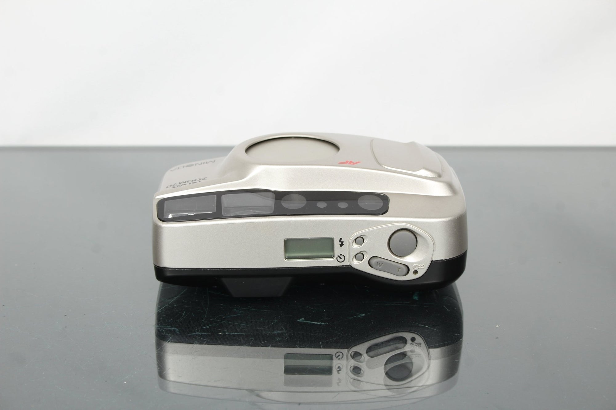 Minolta Riva Zoom 70 - Dutch|Thrift