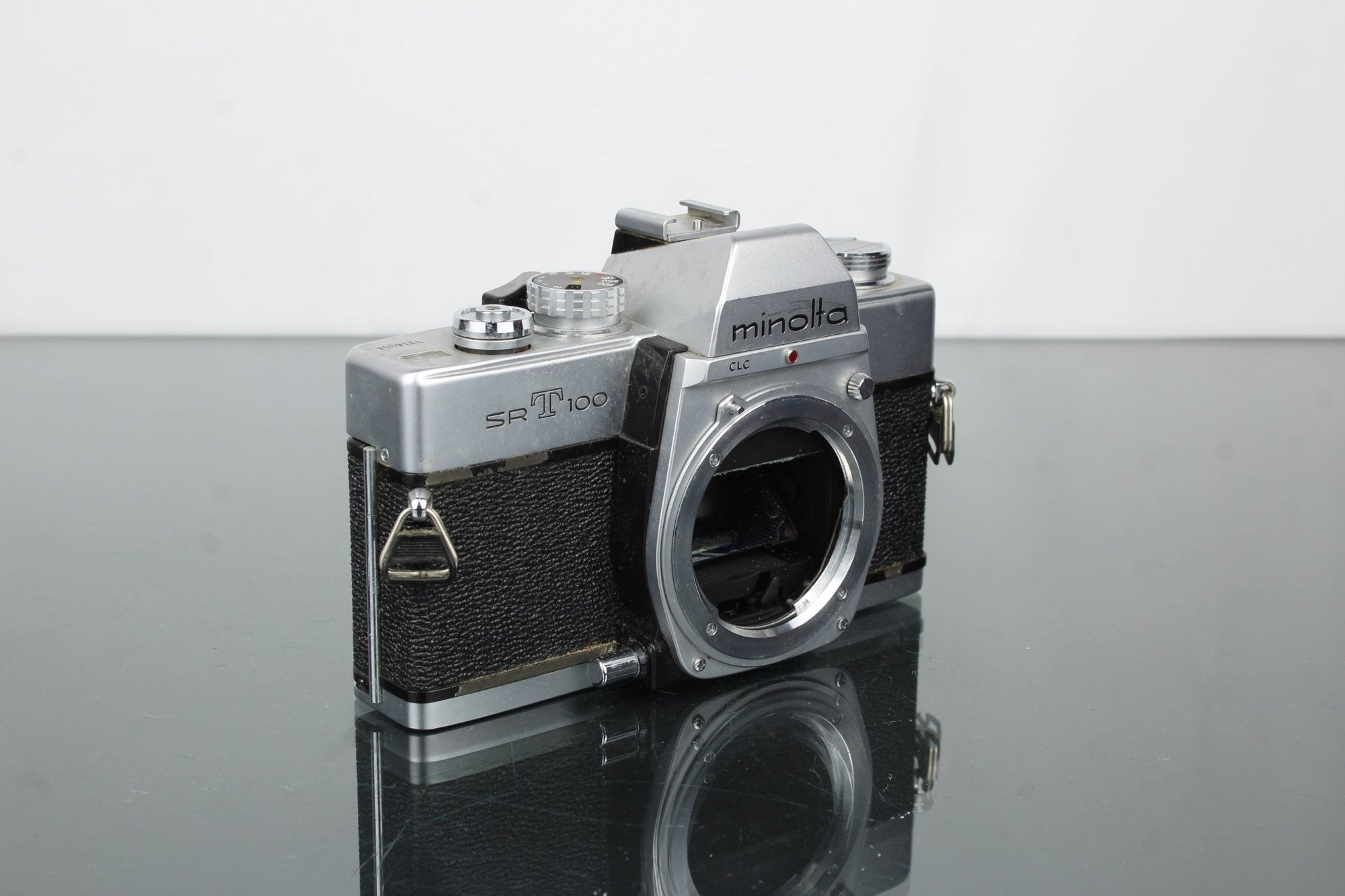 Minolta SR T 100 - Dutch|Thrift