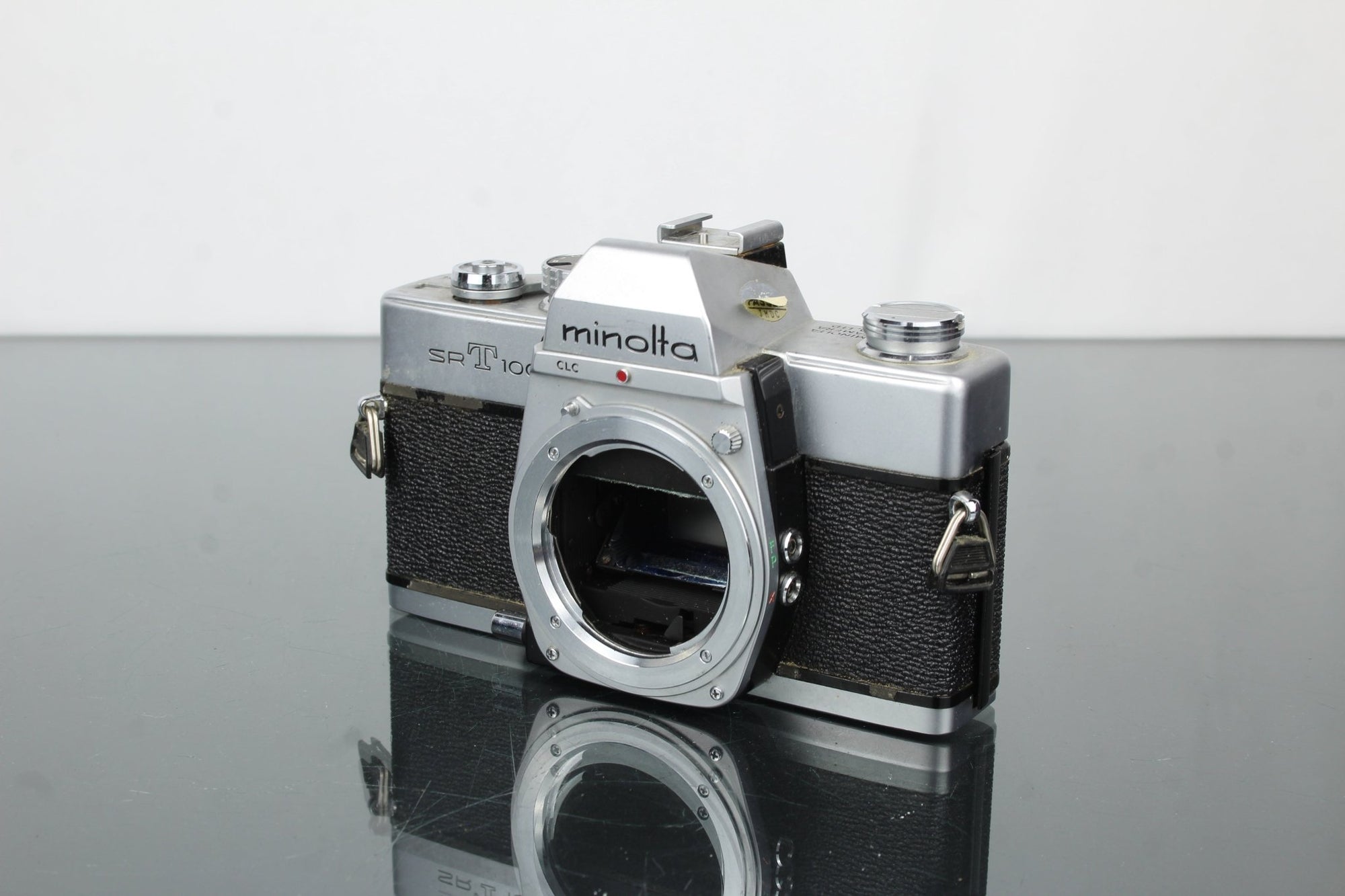 Minolta SR T 100 - Dutch|Thrift