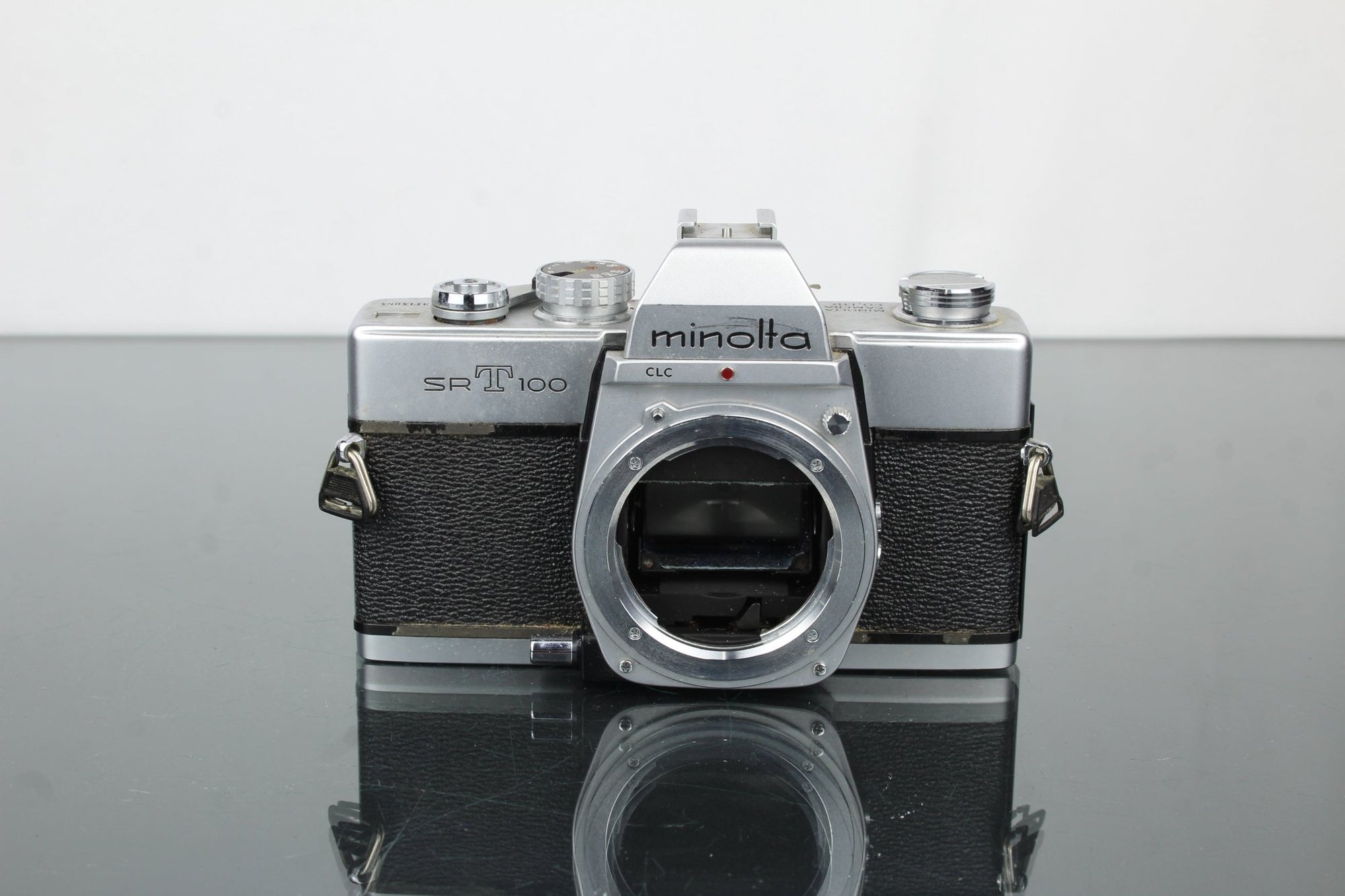 Minolta SR T 100 - Dutch|Thrift