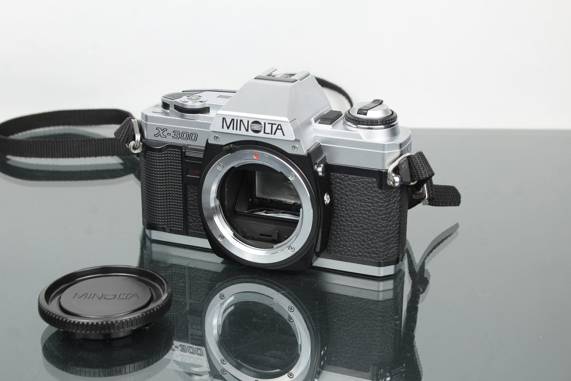 Minolta X - 300 - Dutch|Thrift