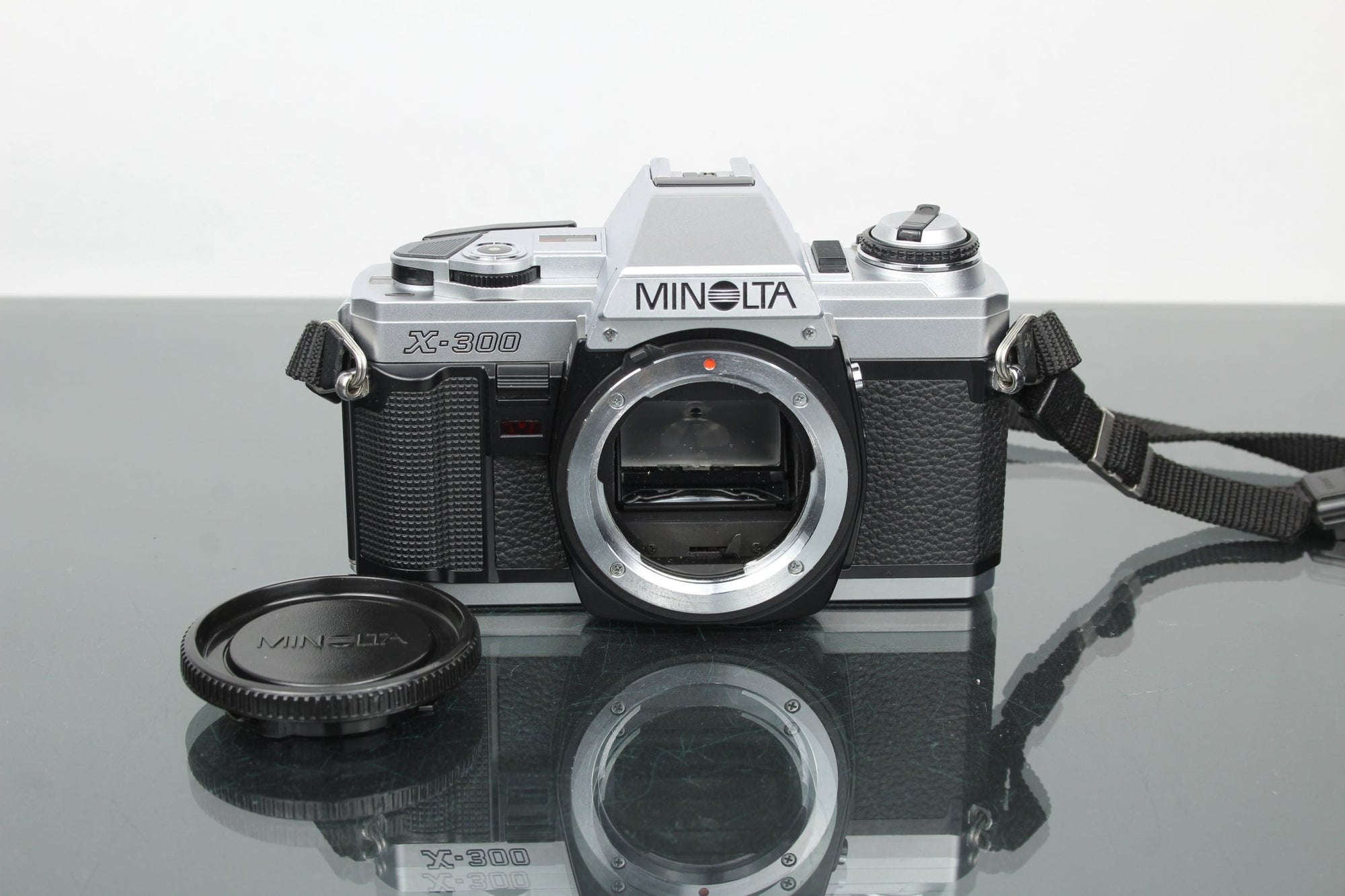 Minolta X - 300 - Dutch|Thrift