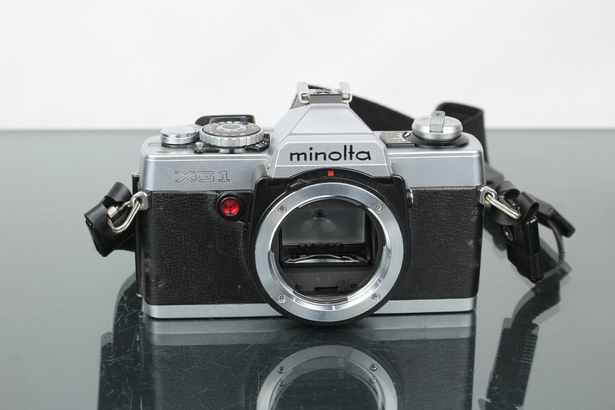 Minolta XG 1 - Dutch|Thrift