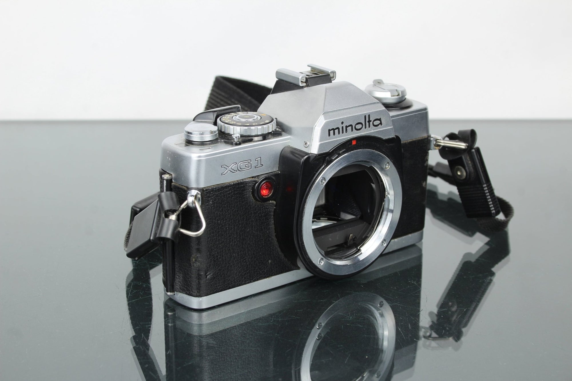 Minolta XG 1 - Dutch|Thrift