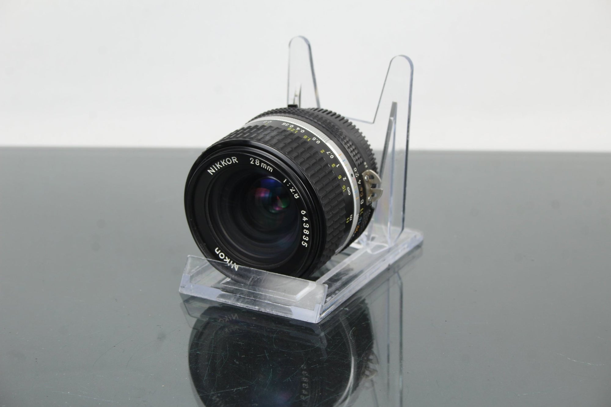 Nikkor 28mm 1:2.8 Nikon F mount - Dutch|Thrift