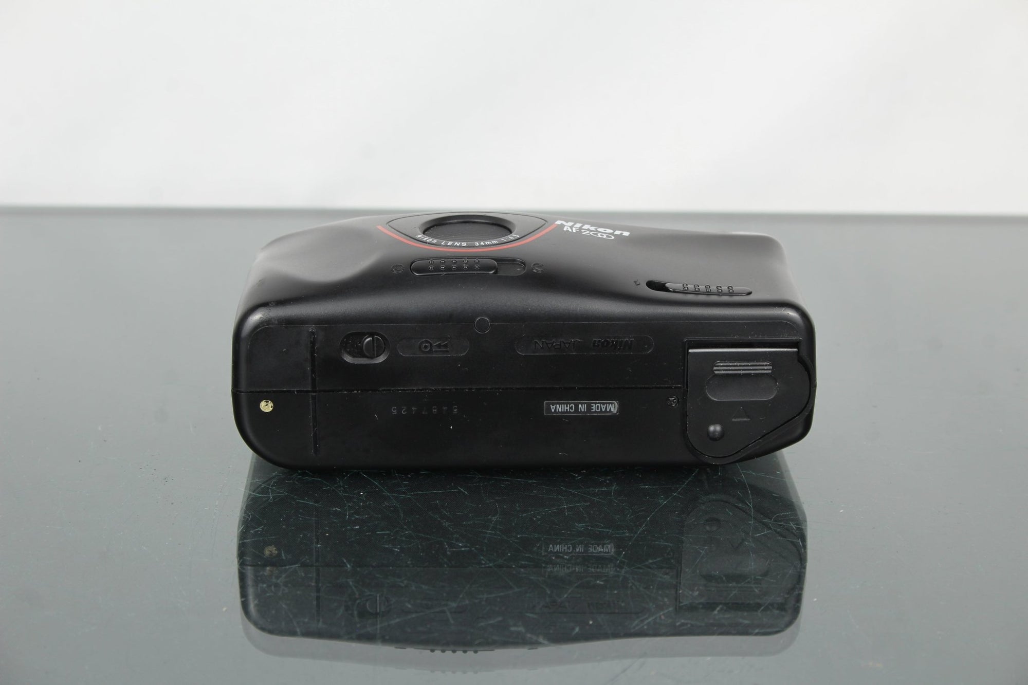 Nikon AF 200 - Dutch|Thrift