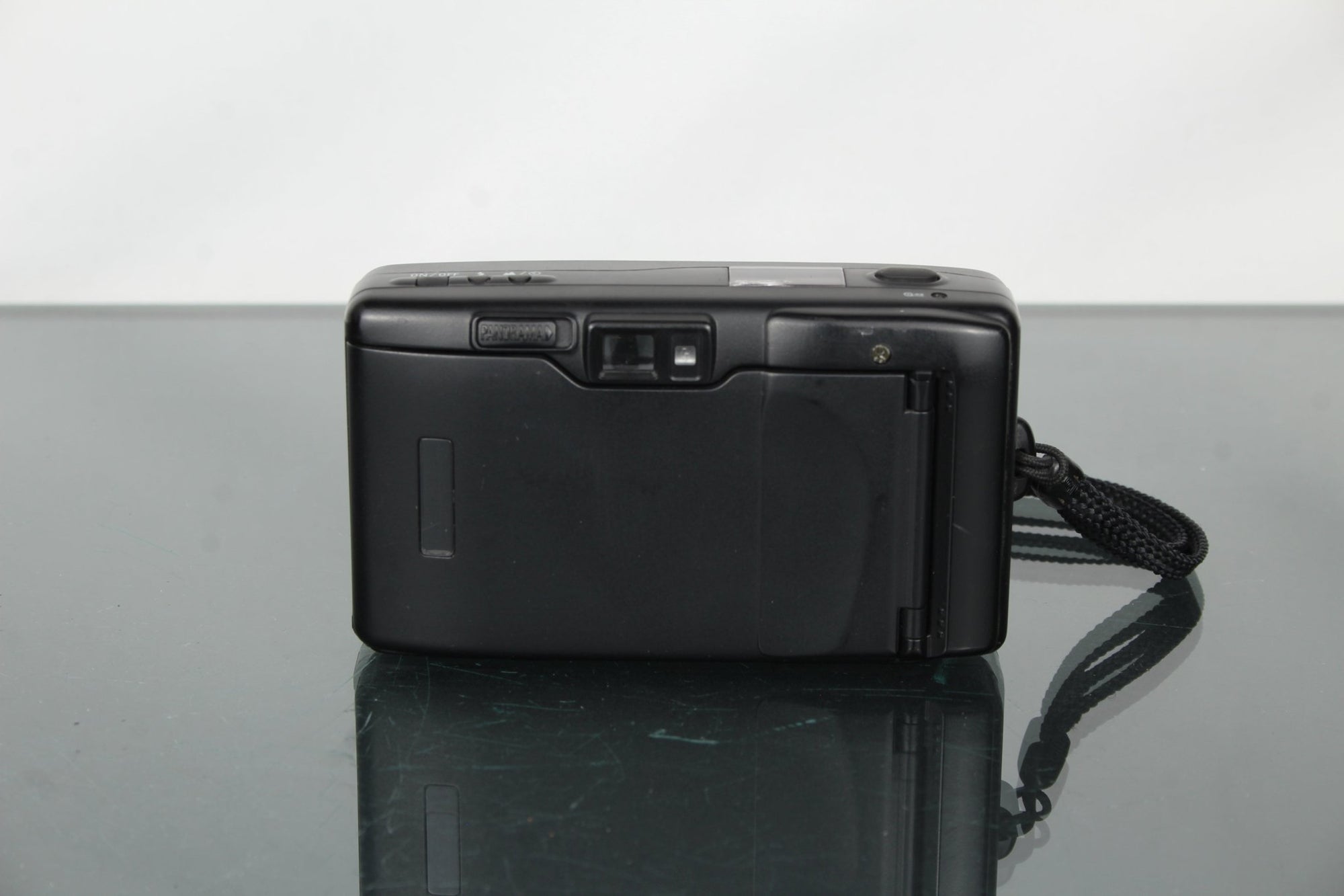 Nikon AF 600 - Dutch|Thrift