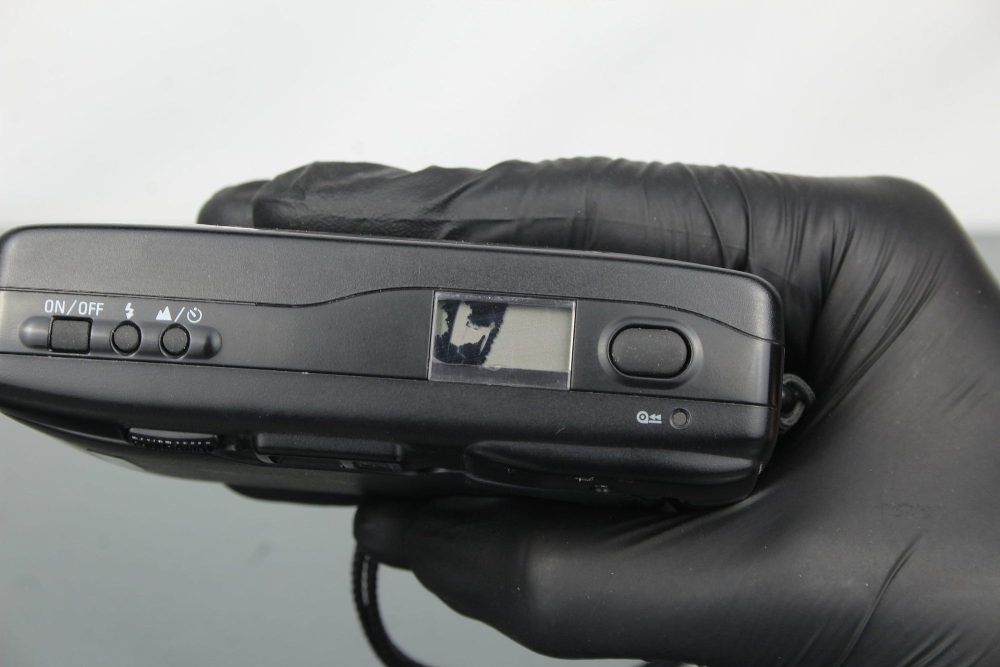 Nikon AF 600 - Dutch|Thrift