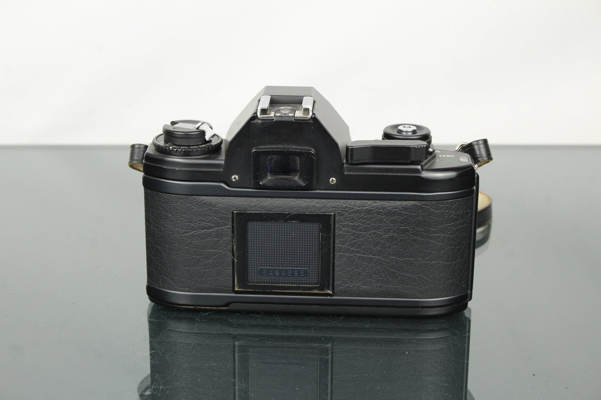 Nikon EM - Dutch|Thrift