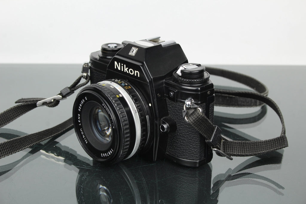 Nikon EM + 50mm 1:1.8 Series E lens - Dutch|Thrift