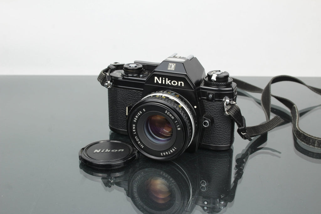 Nikon EM + 50mm 1:1.8 Series E lens - Dutch|Thrift