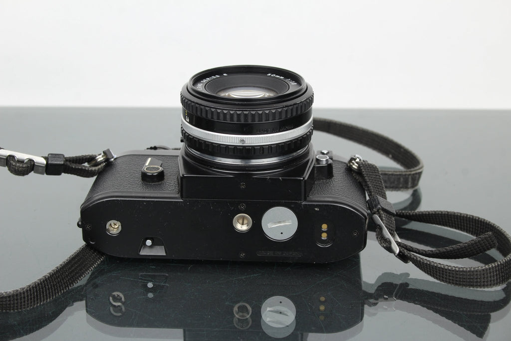 Nikon EM + 50mm 1:1.8 Series E lens - Dutch|Thrift