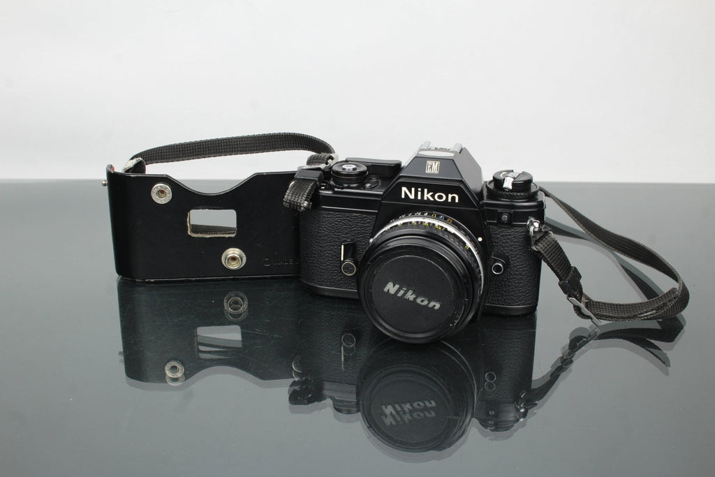 Nikon EM + 50mm 1:1.8 Series E lens - Dutch|Thrift