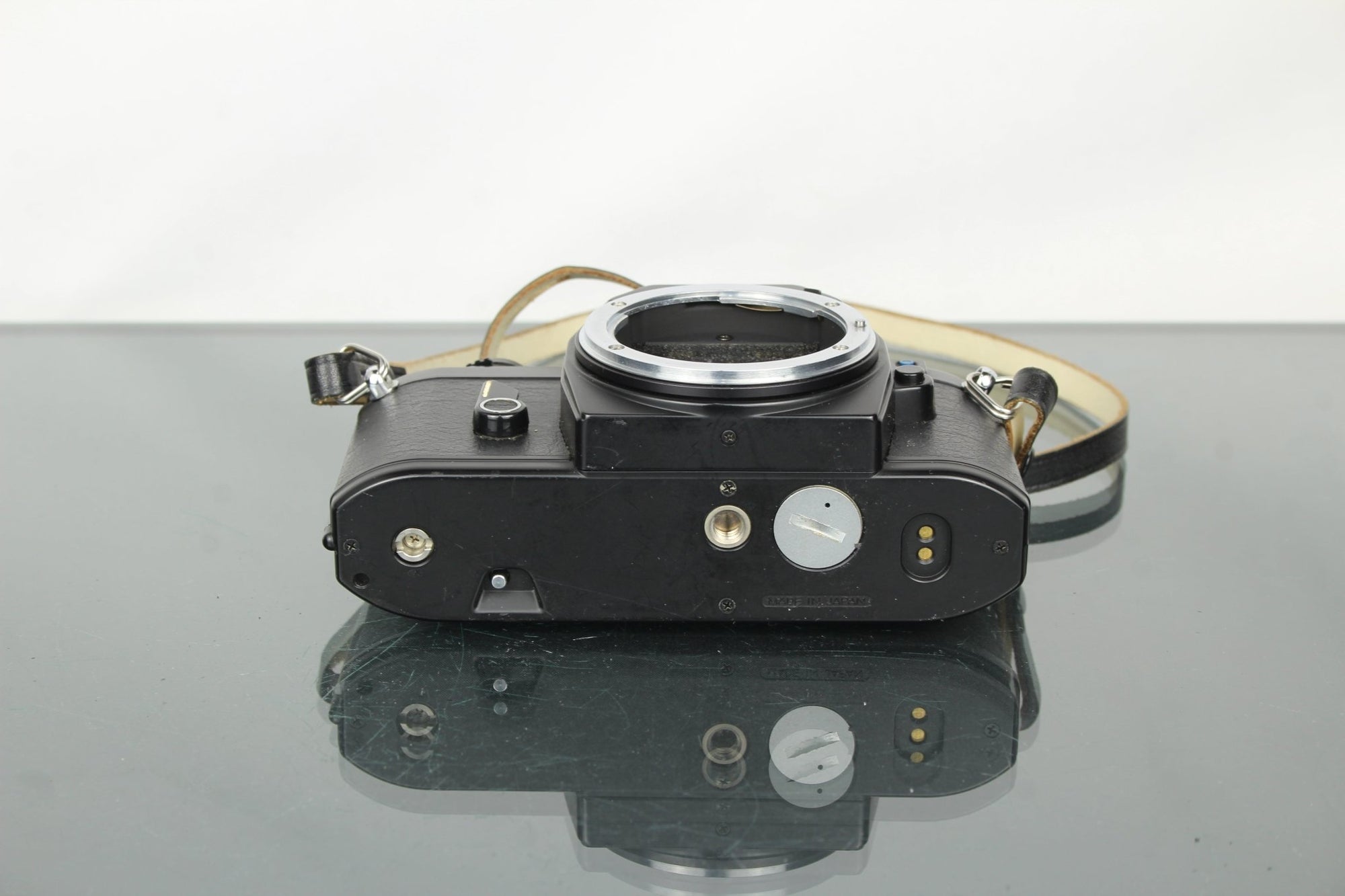 Nikon EM - Dutch|Thrift